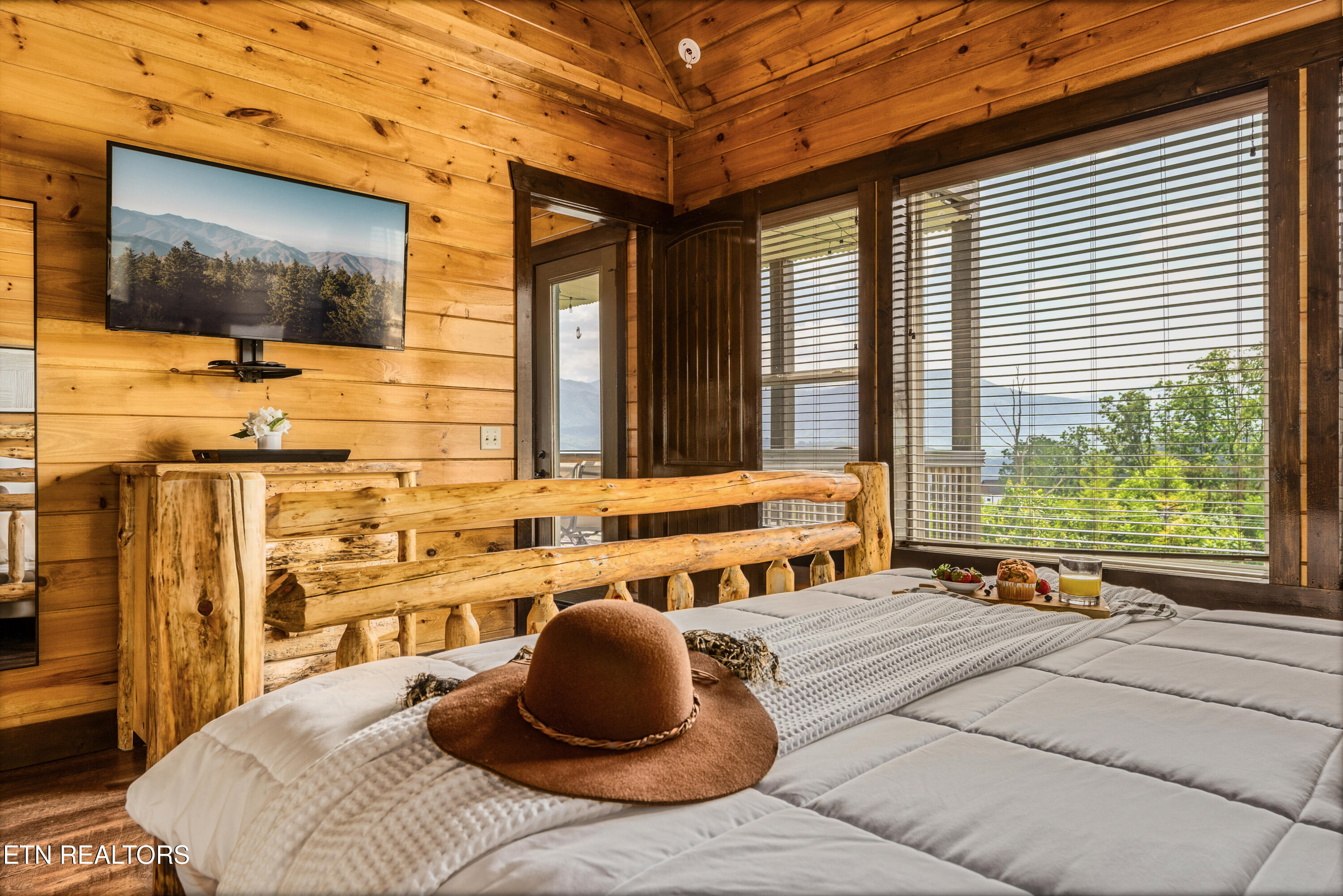 729 Bear Walk Way Gatlinburg TN 37738