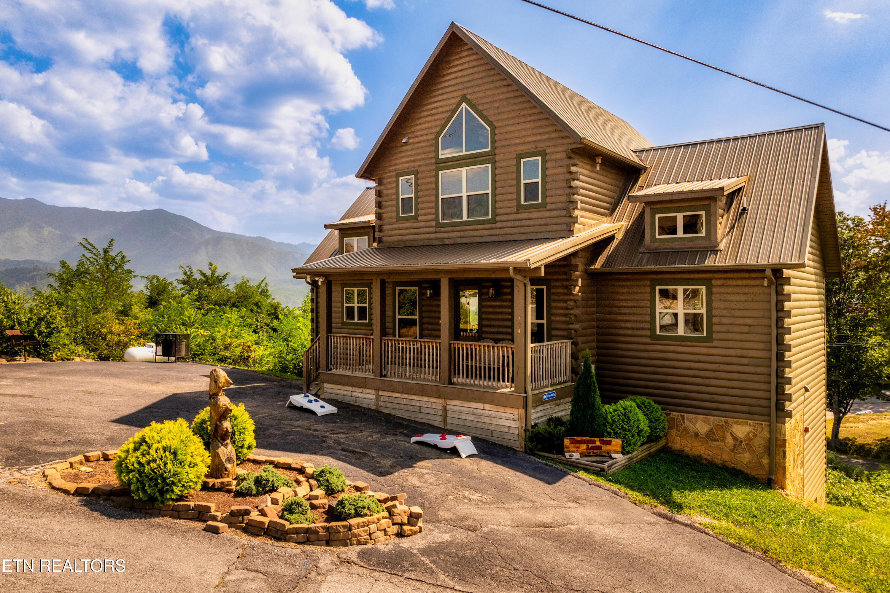 729 Bear Walk Way Gatlinburg TN 37738