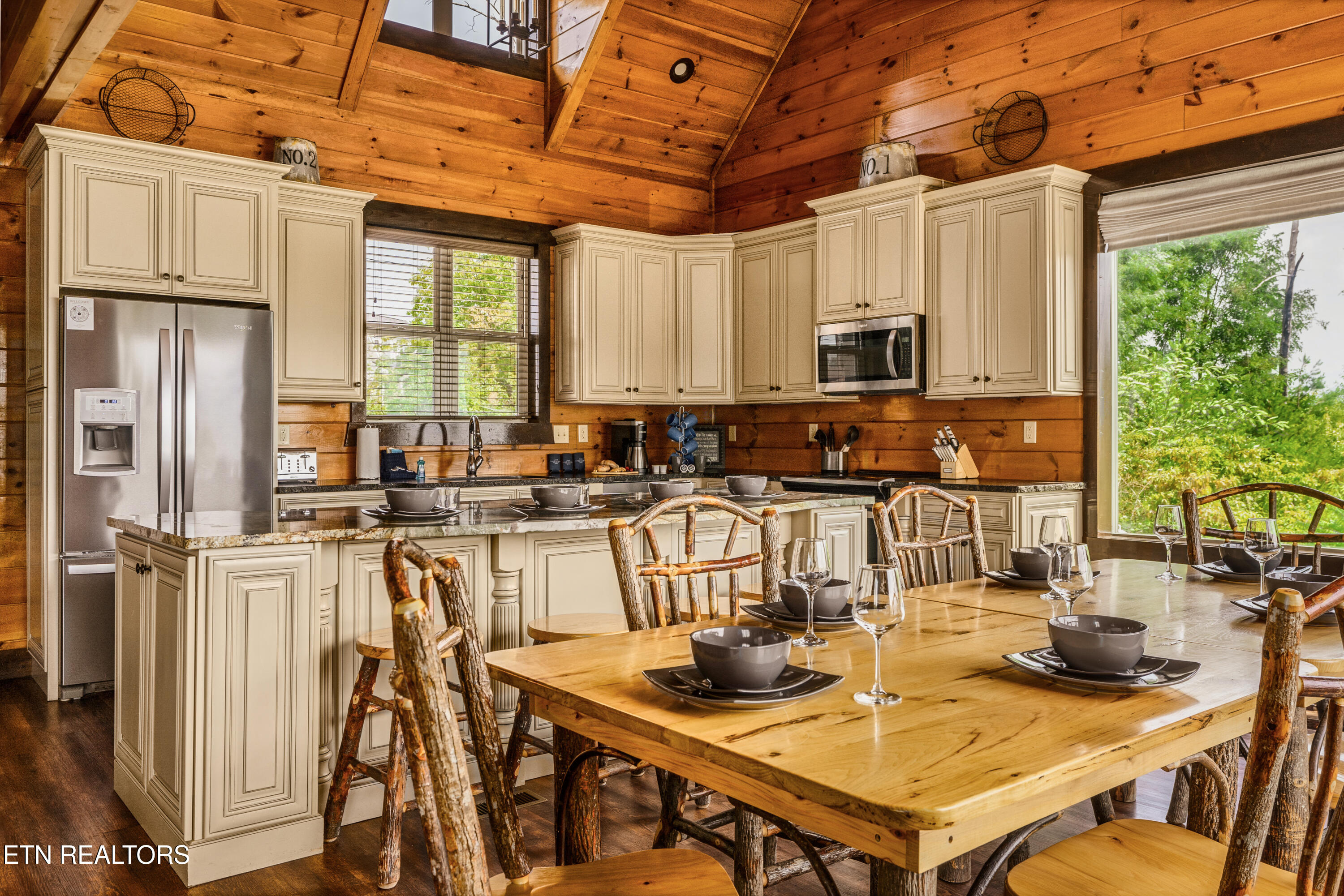 729 Bear Walk Way Gatlinburg TN 37738