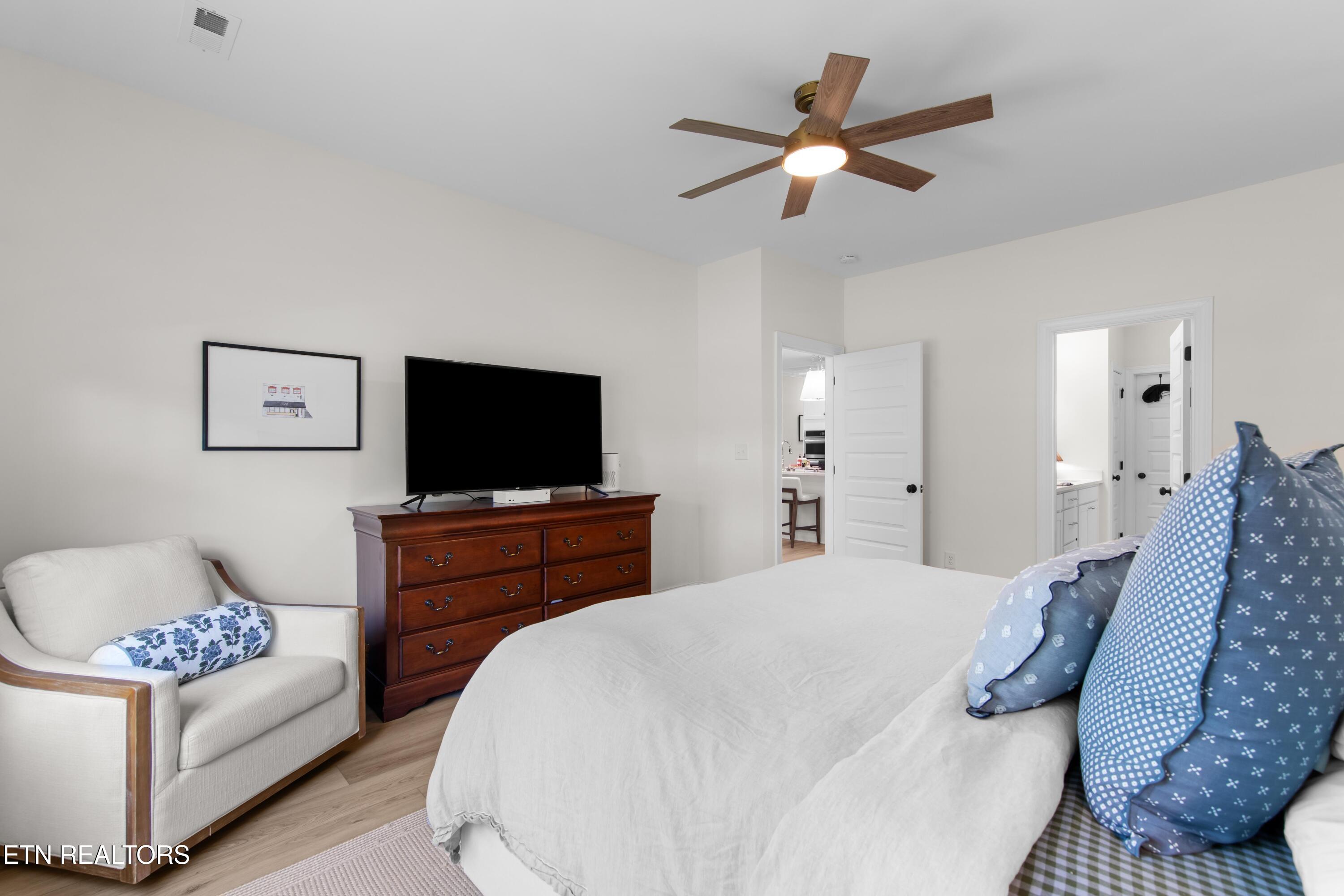 1618 Spring Berry Lane Knoxville TN 37924