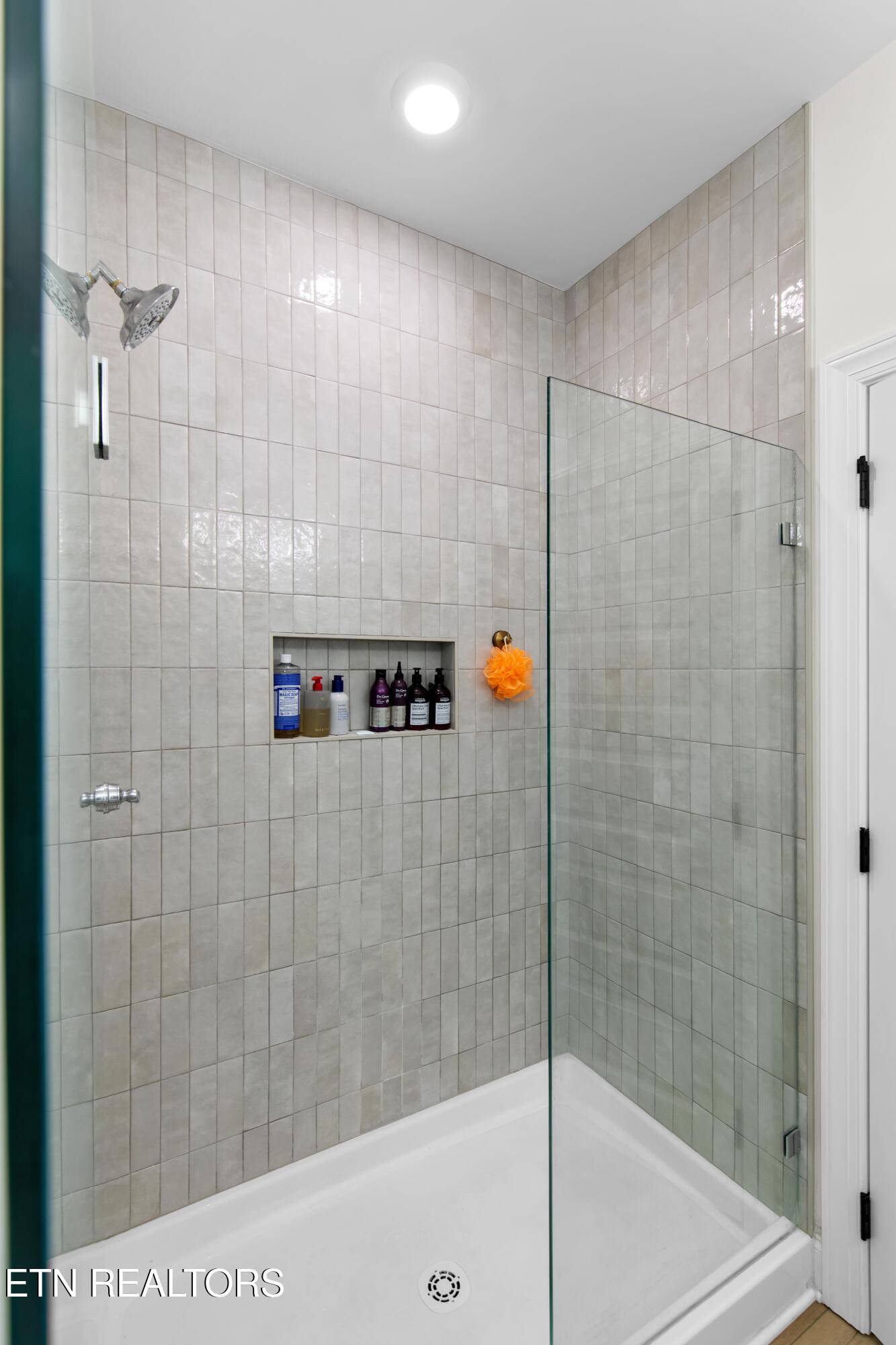 1618 Spring Berry Lane Knoxville TN 37924