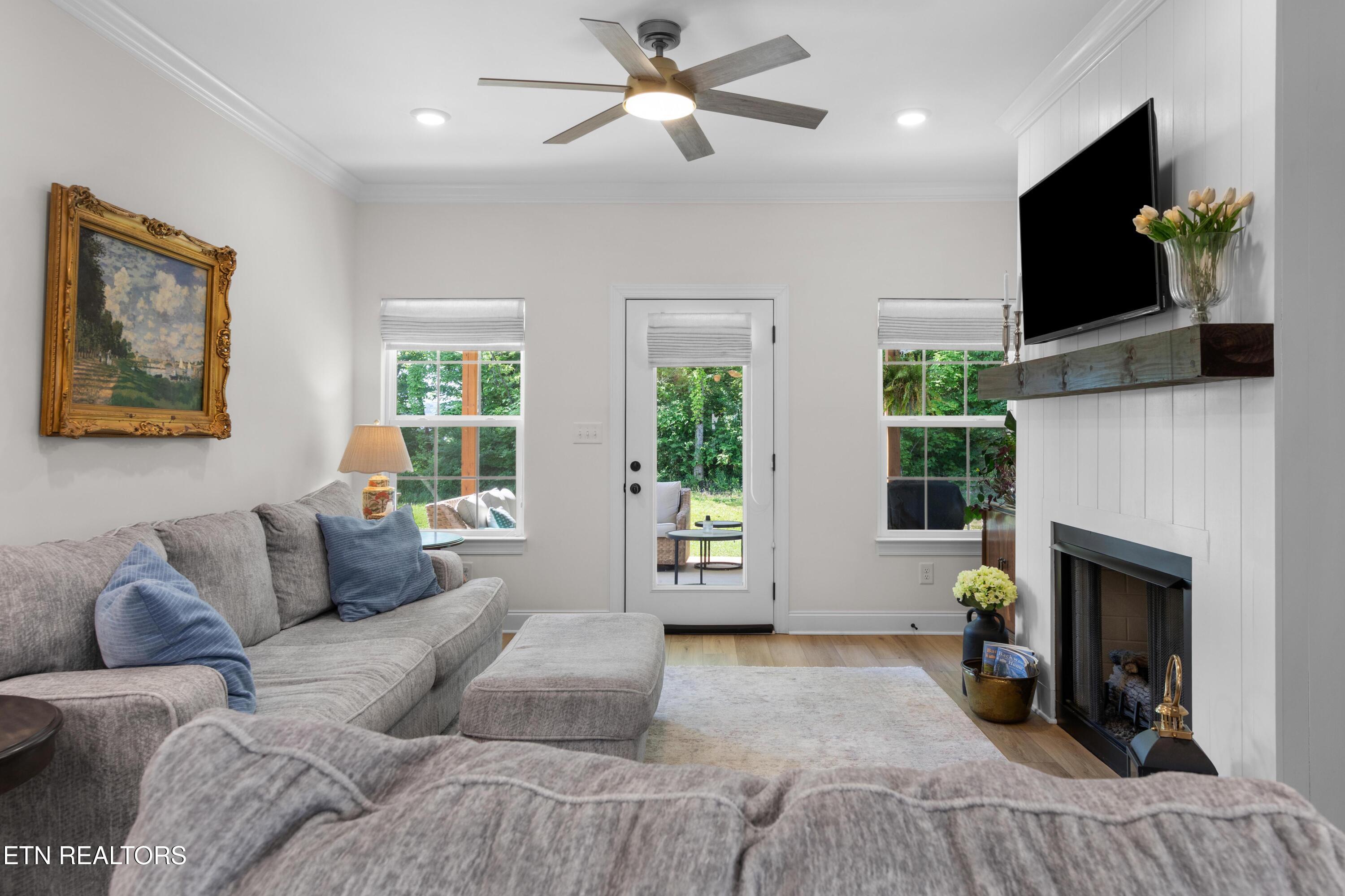 1618 Spring Berry Lane Knoxville TN 37924
