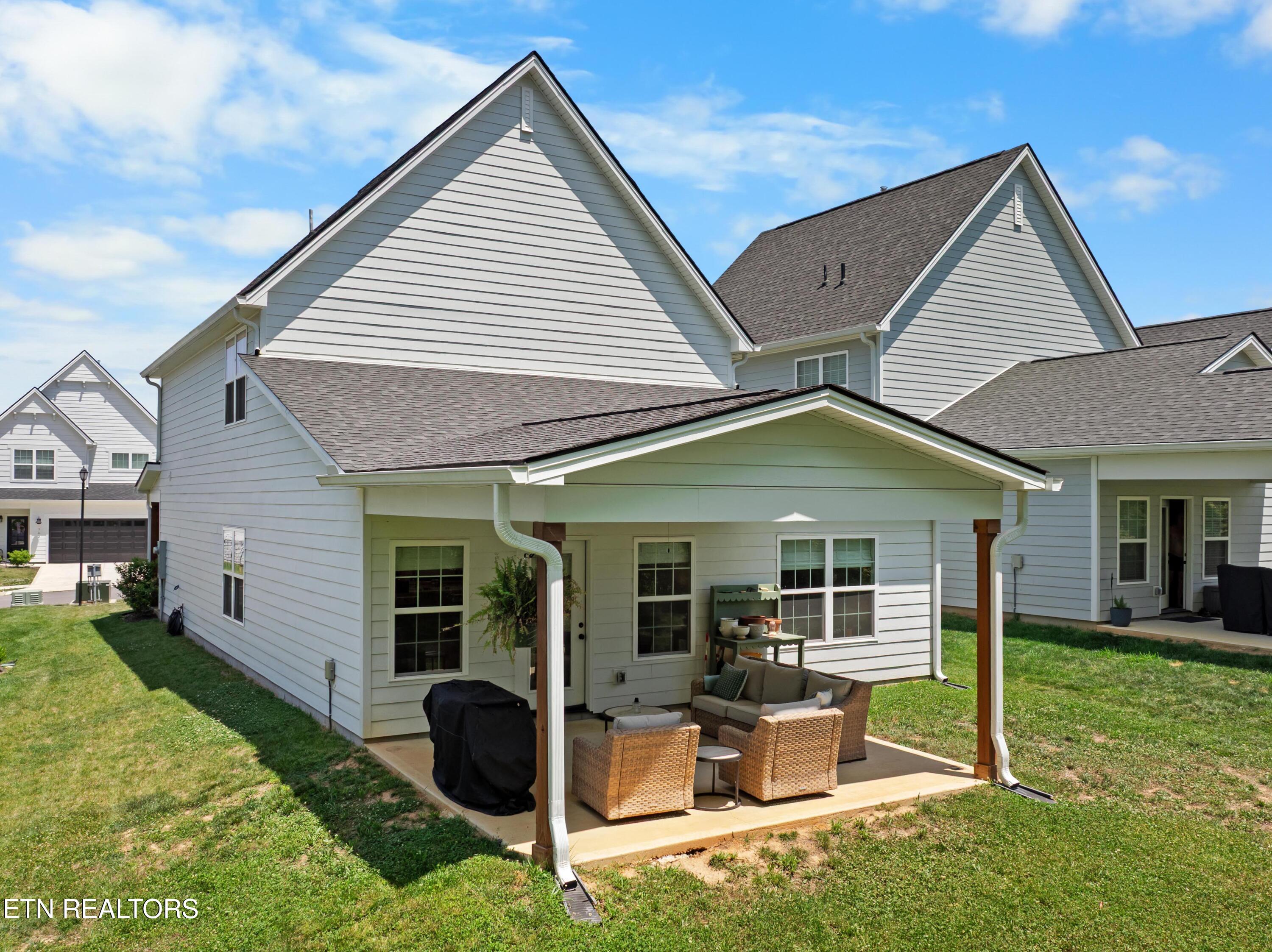 1618 Spring Berry Lane Knoxville TN 37924