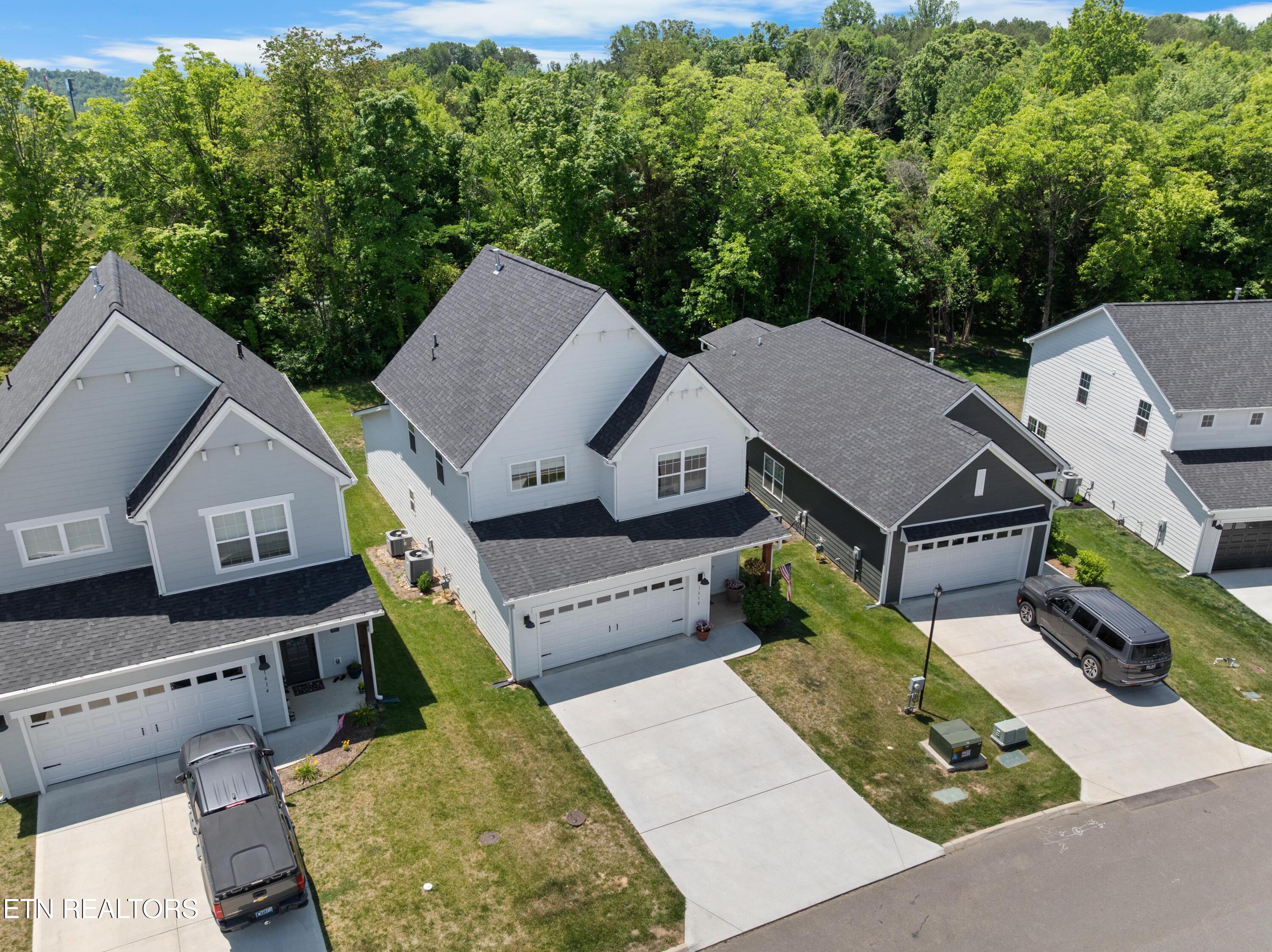 1618 Spring Berry Lane Knoxville TN 37924