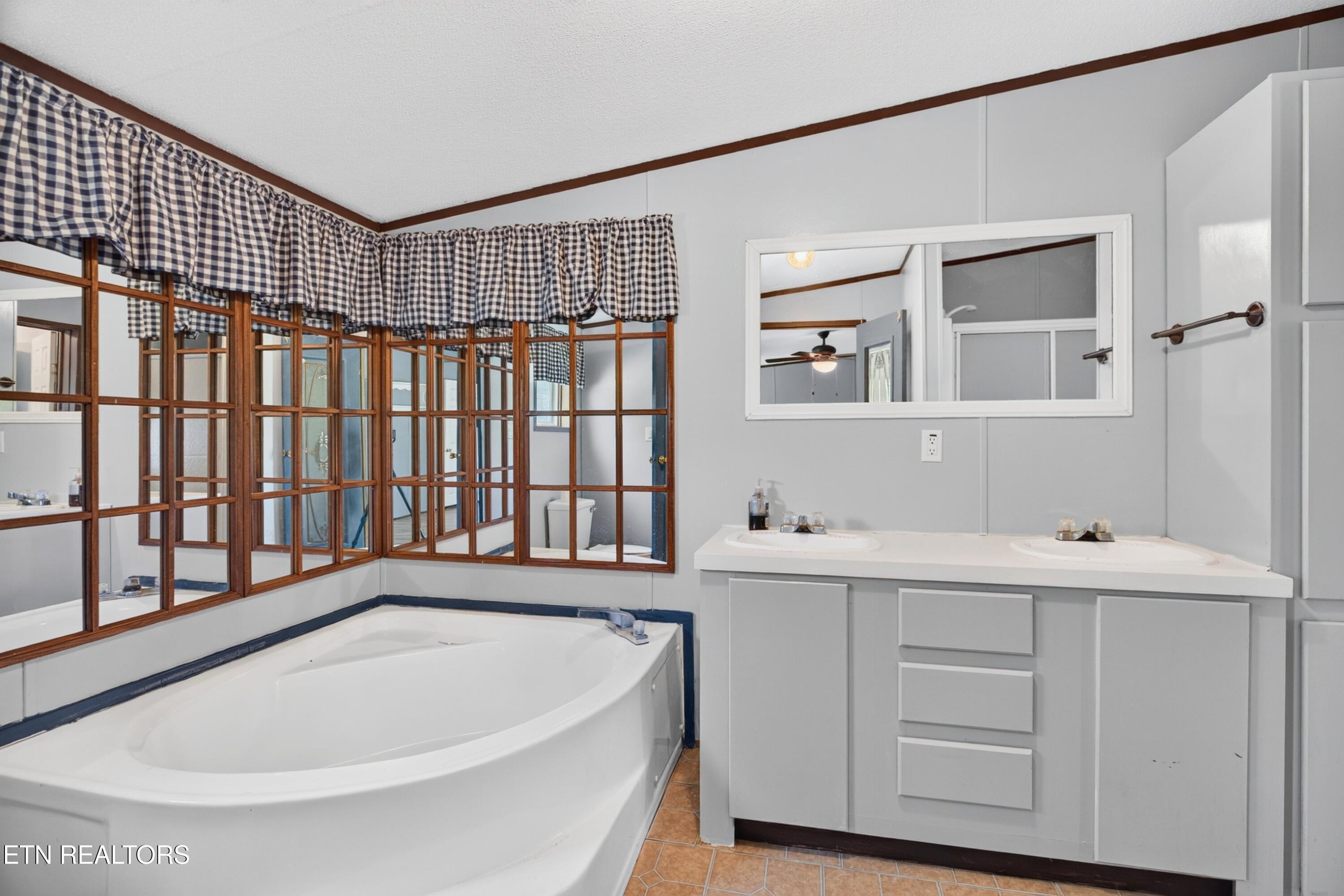 1649 Hopeless Road Dandridge TN 37725