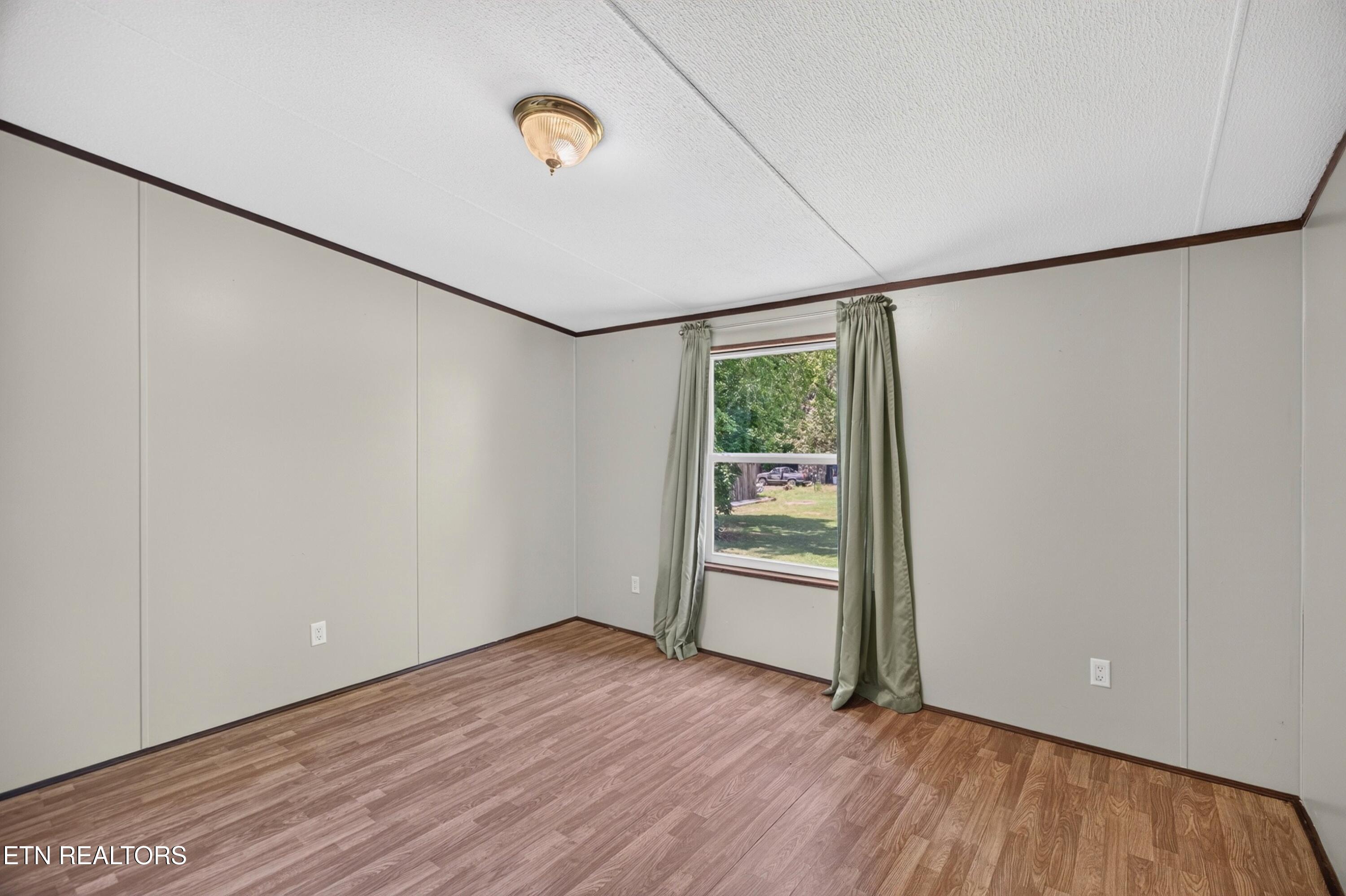 1649 Hopeless Road Dandridge TN 37725