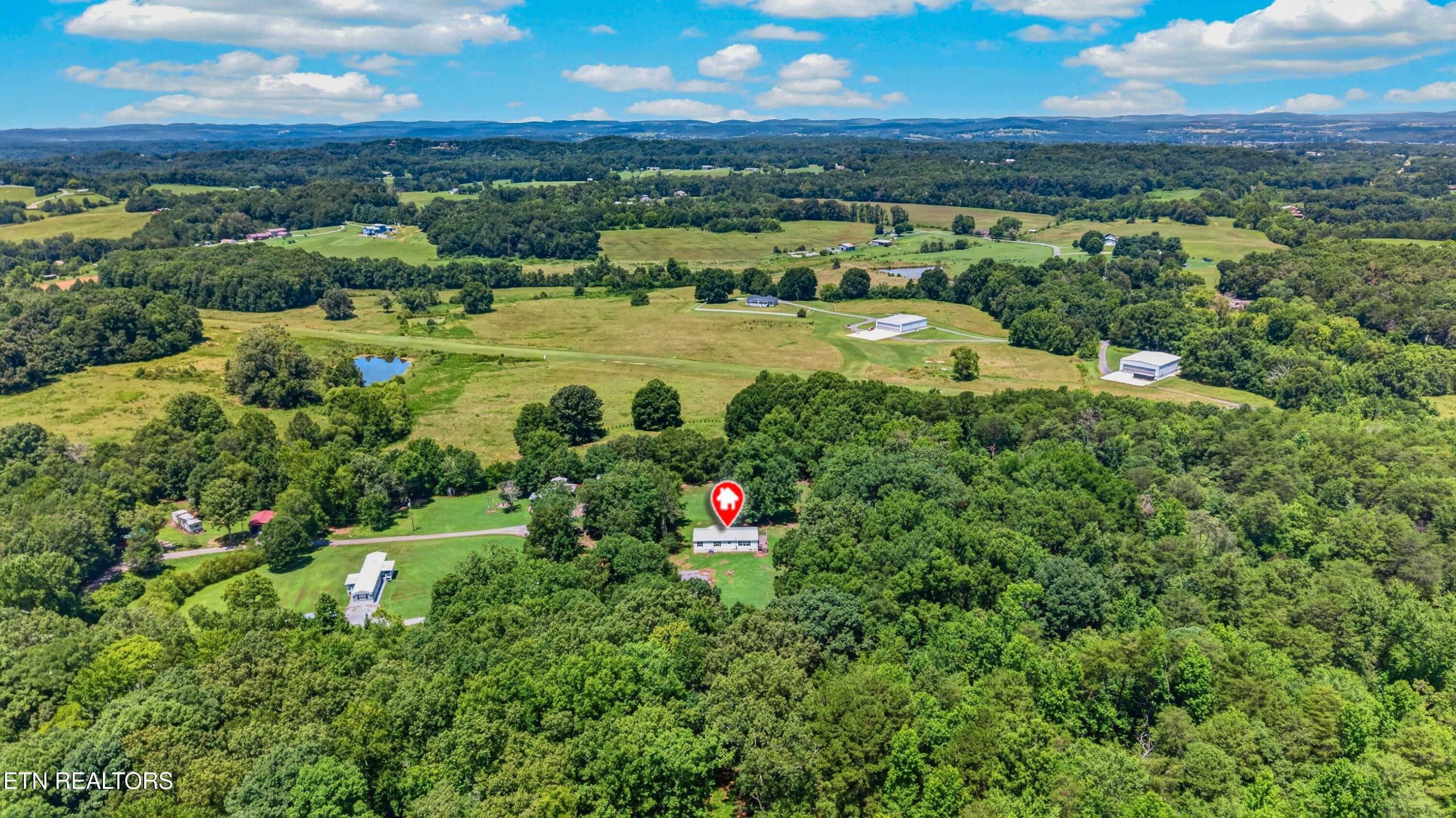 1649 Hopeless Road Dandridge TN 37725