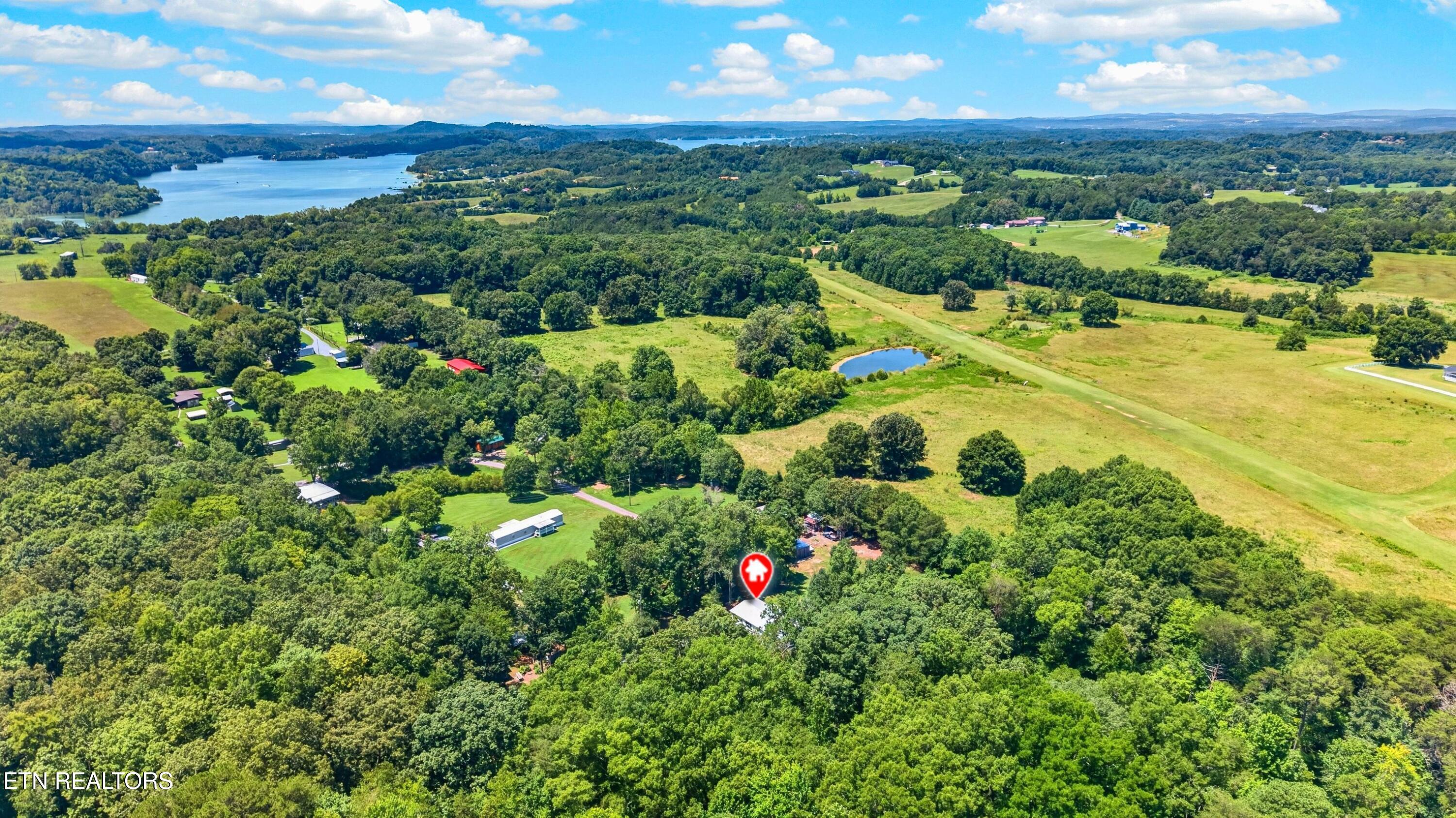 1649 Hopeless Road Dandridge TN 37725