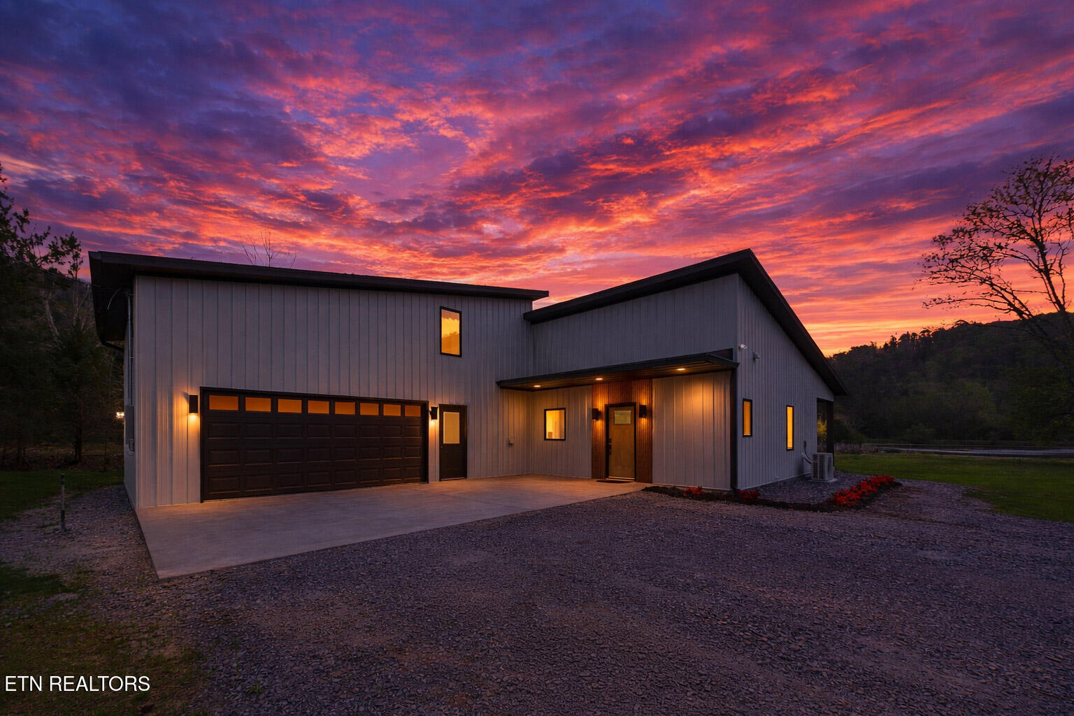 1483 Reagan Valley Road Tellico Plains TN 37385