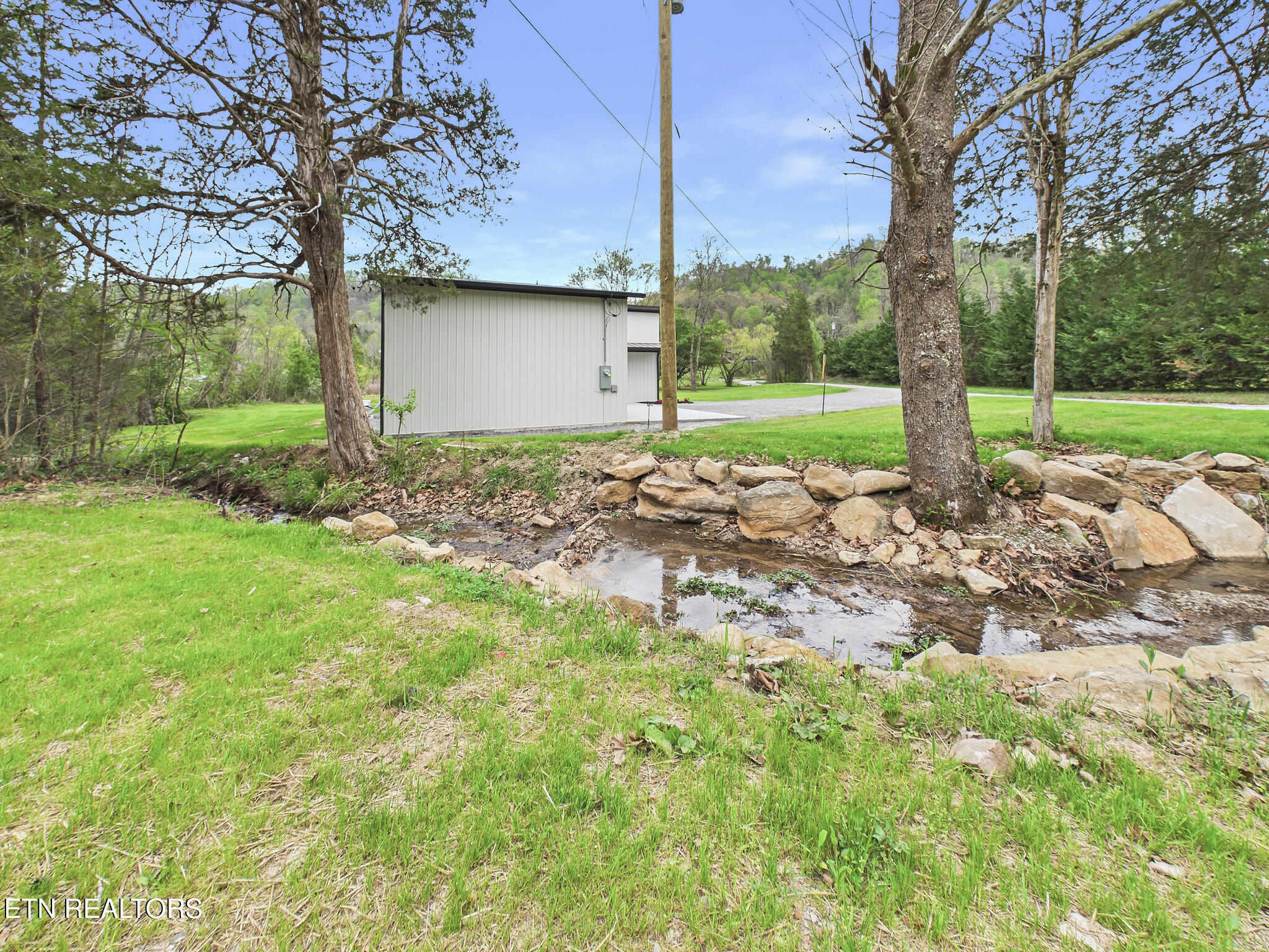 1483 Reagan Valley Road Tellico Plains TN 37385