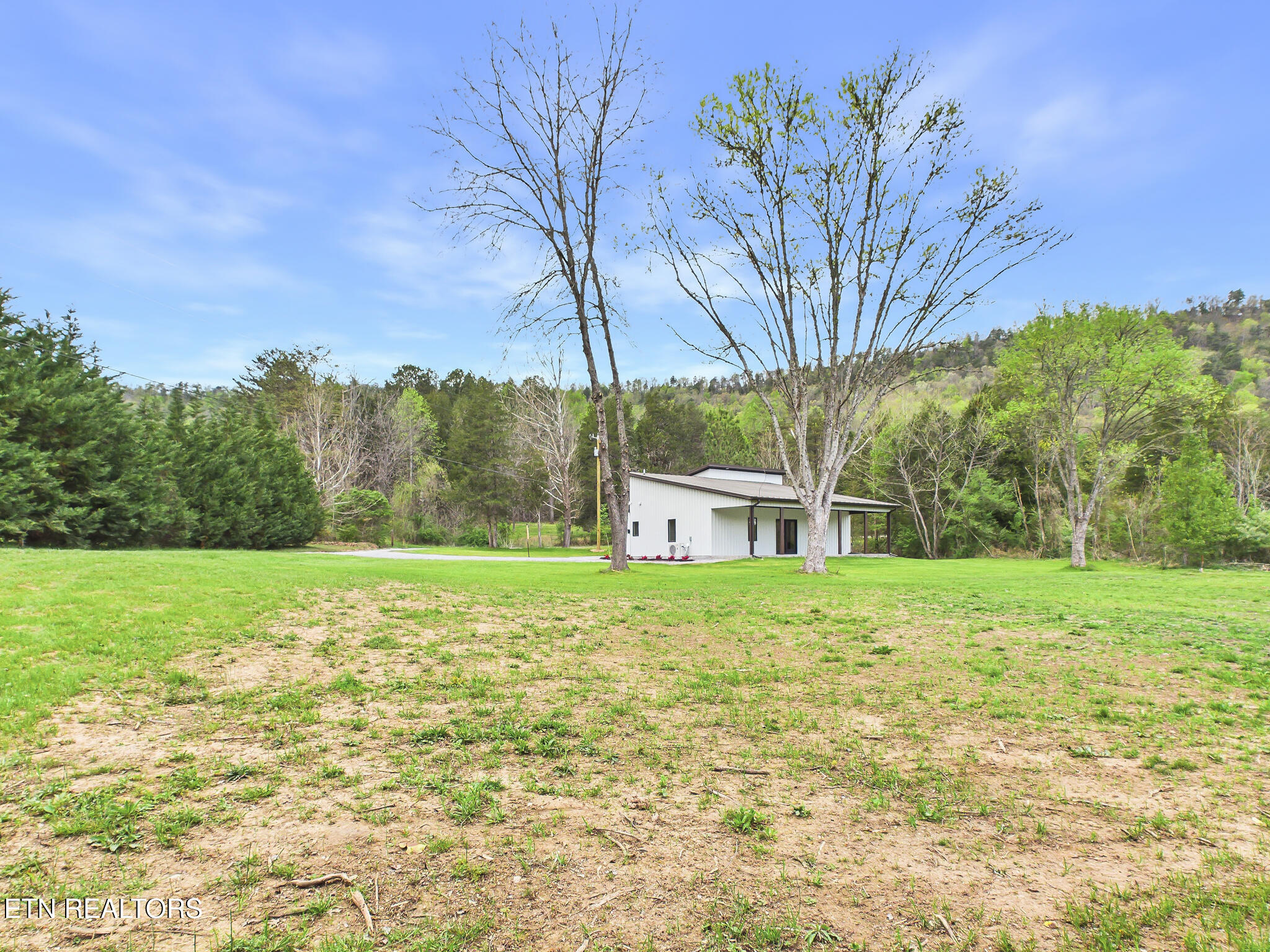 1483 Reagan Valley Road Tellico Plains TN 37385