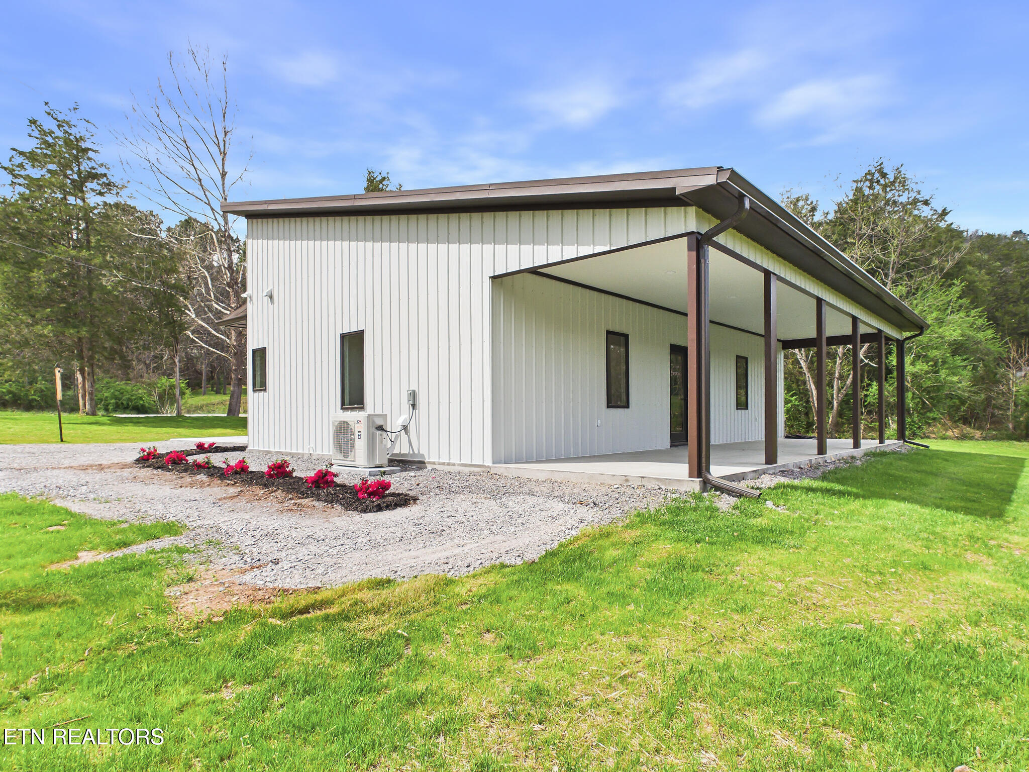 1483 Reagan Valley Road Tellico Plains TN 37385