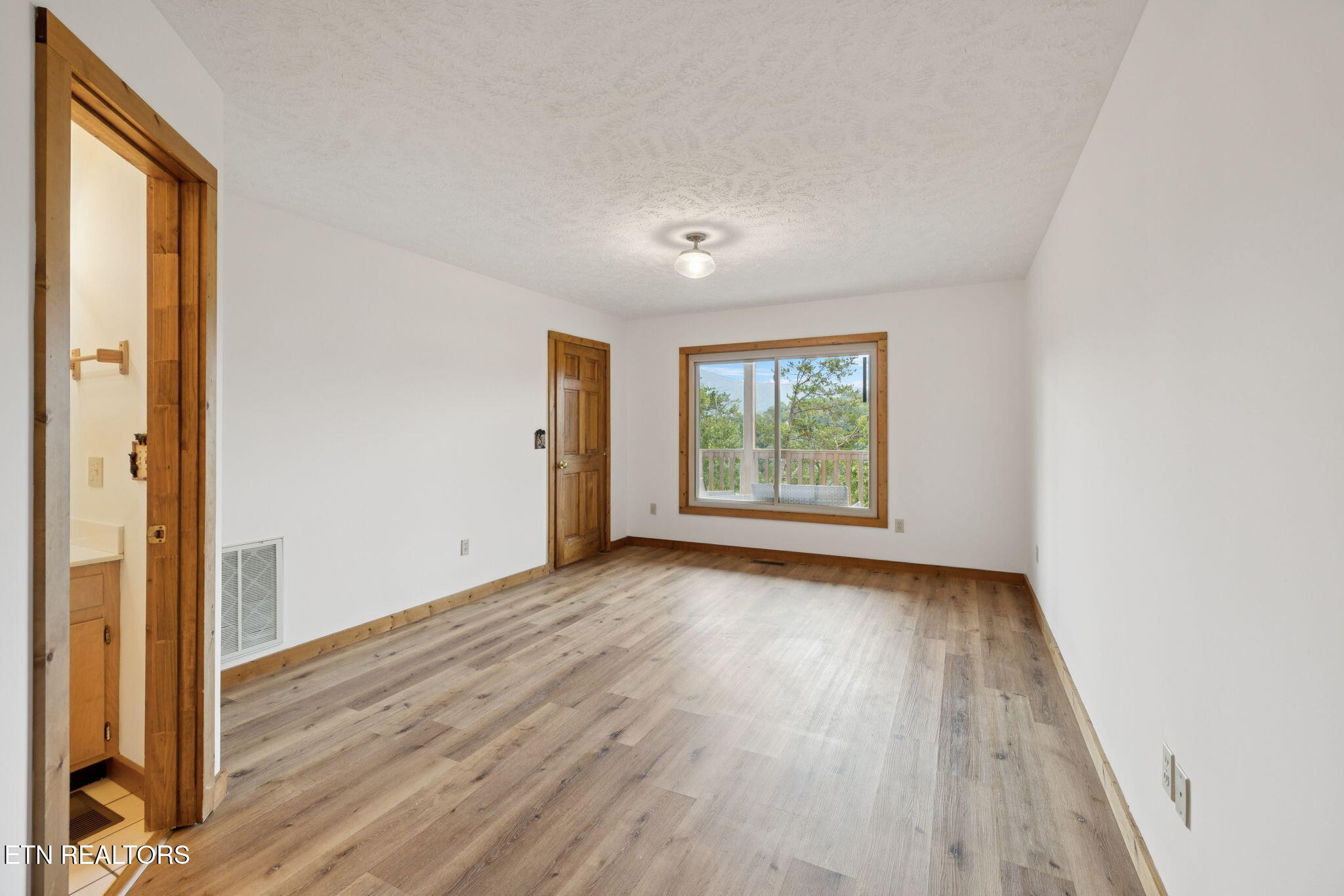 4429 New Pioneer Trail Pigeon Forge TN 37863