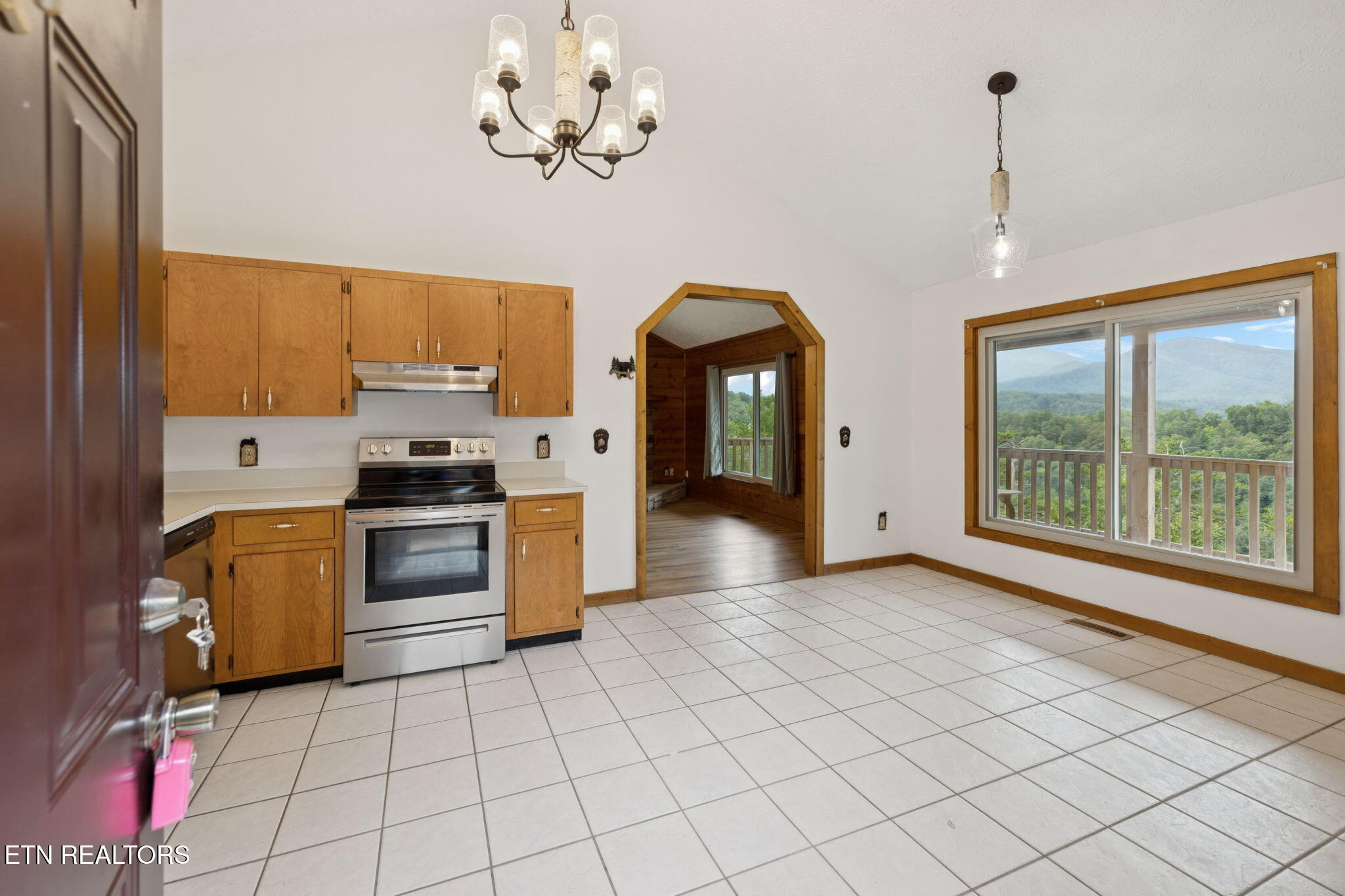 4429 New Pioneer Trail Pigeon Forge TN 37863