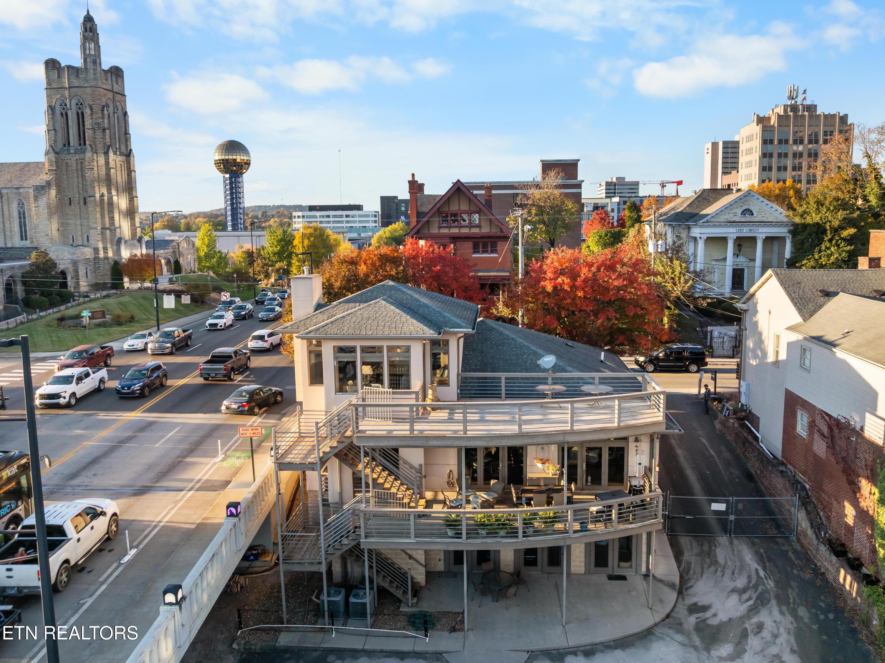 Property Management \u0026 Vacation Rentals in Knoxville, TN | iTrip, image size:3000x2247