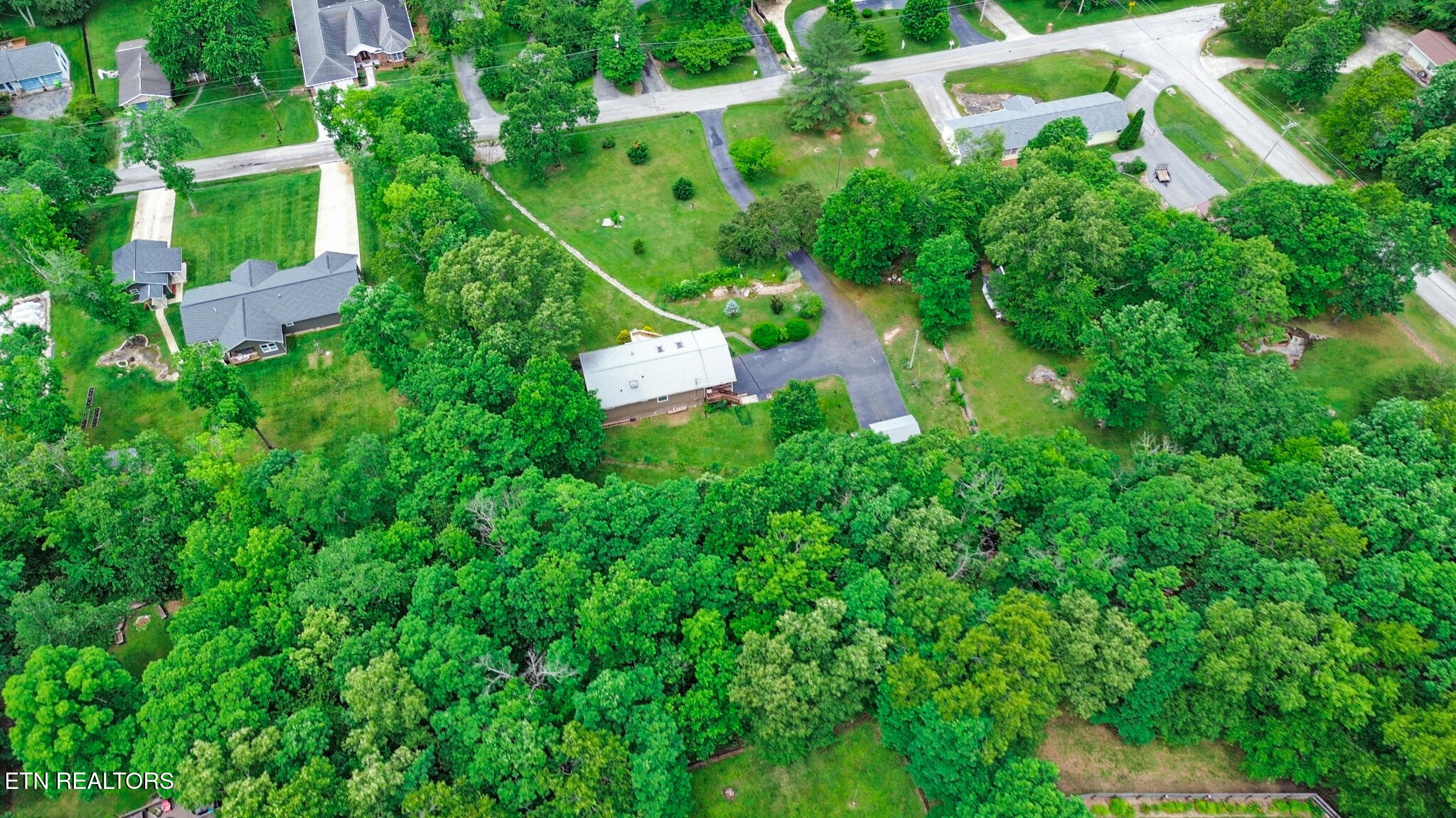 8424 Cherokee Trail Crossville TN 38572