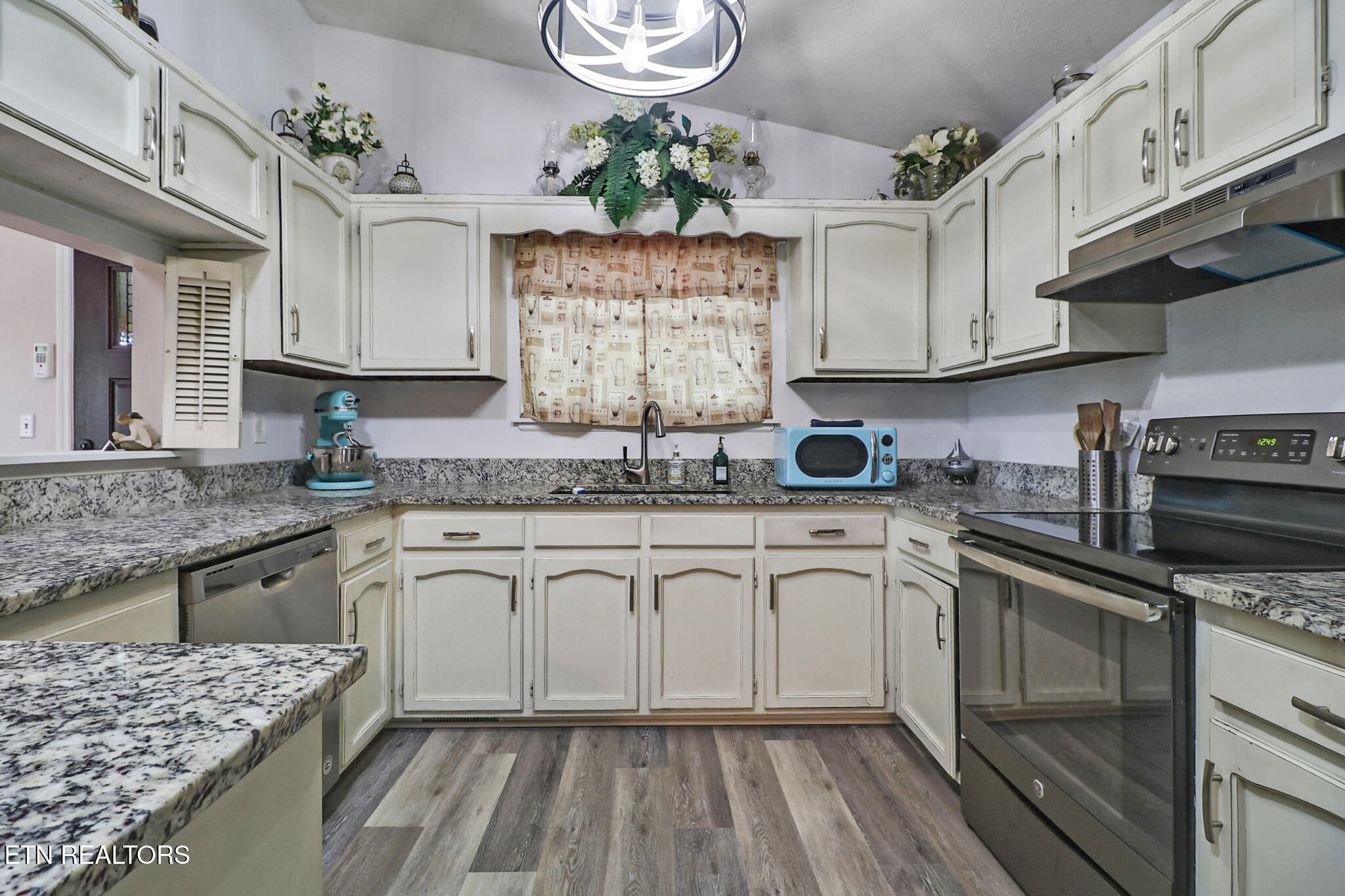 8424 Cherokee Trail Crossville TN 38572