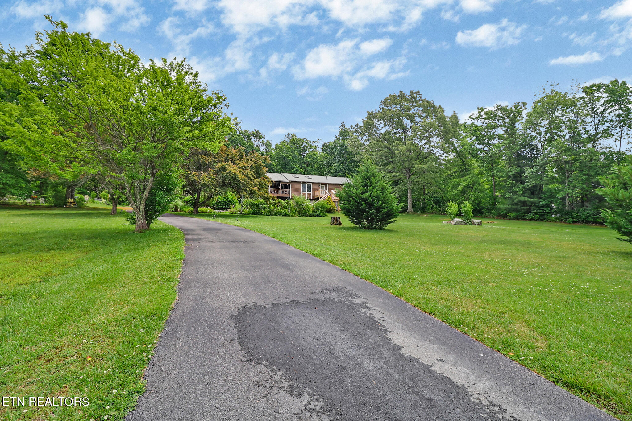 8424 Cherokee Trail Crossville TN 38572