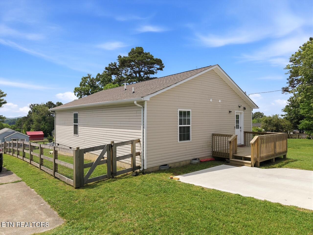 2721 Carson Avenue Knoxville TN 37917