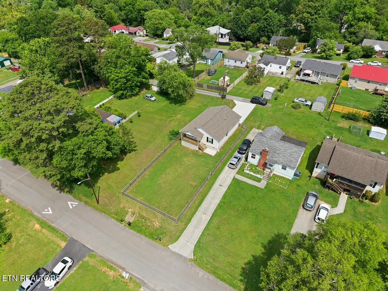 2721 Carson Avenue Knoxville TN 37917
