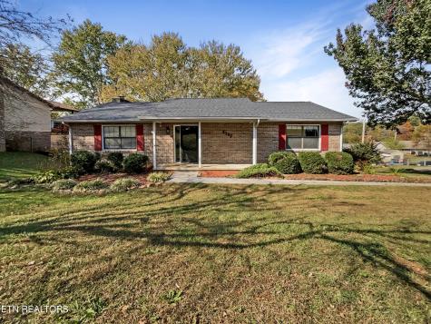 3305 Scarlet Drive Maryville TN 37804