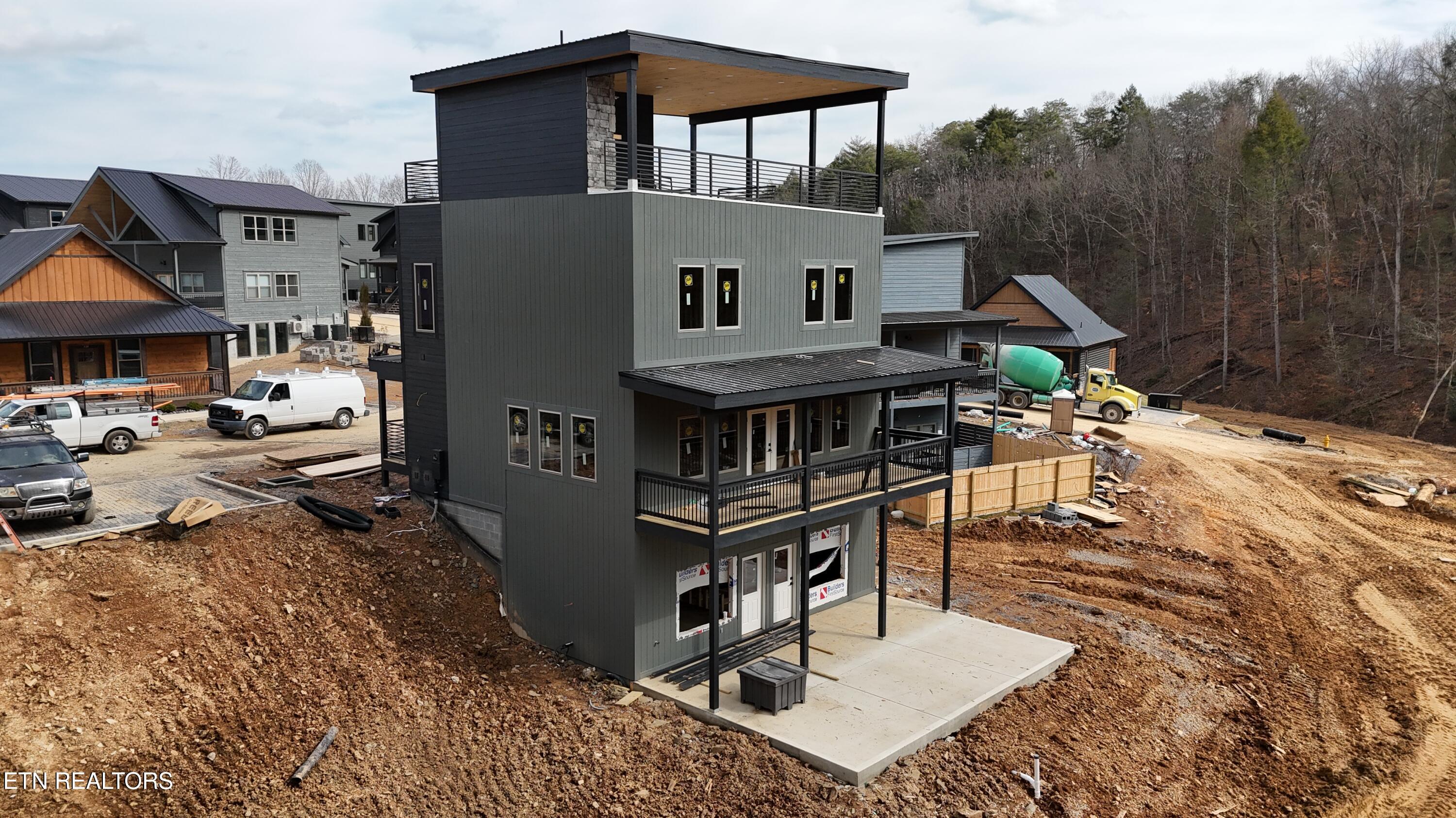 444 Hatchet Way Pigeon Forge TN 37863