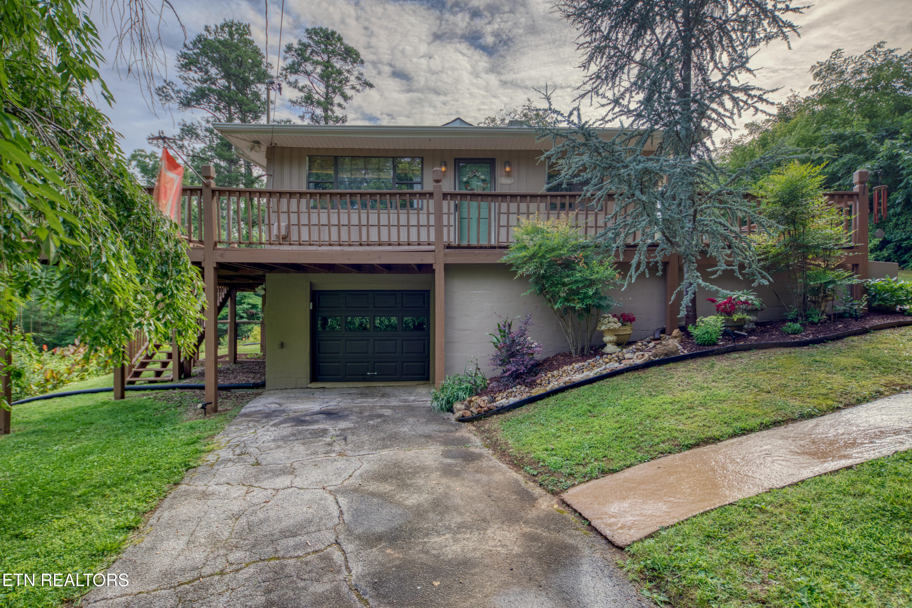 3054 Sinking Springs Road Knoxville TN 37914