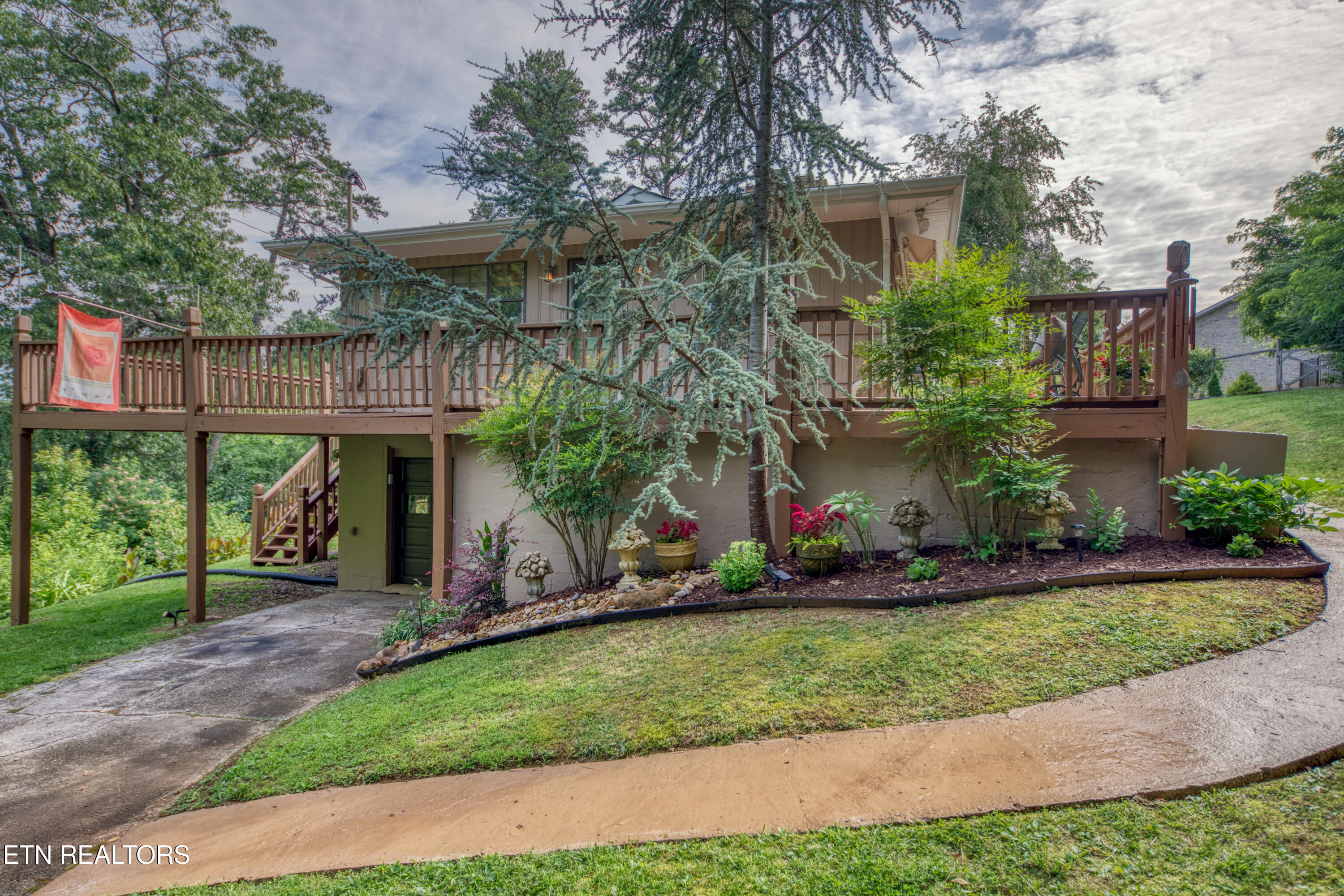 3054 Sinking Springs Road Knoxville TN 37914