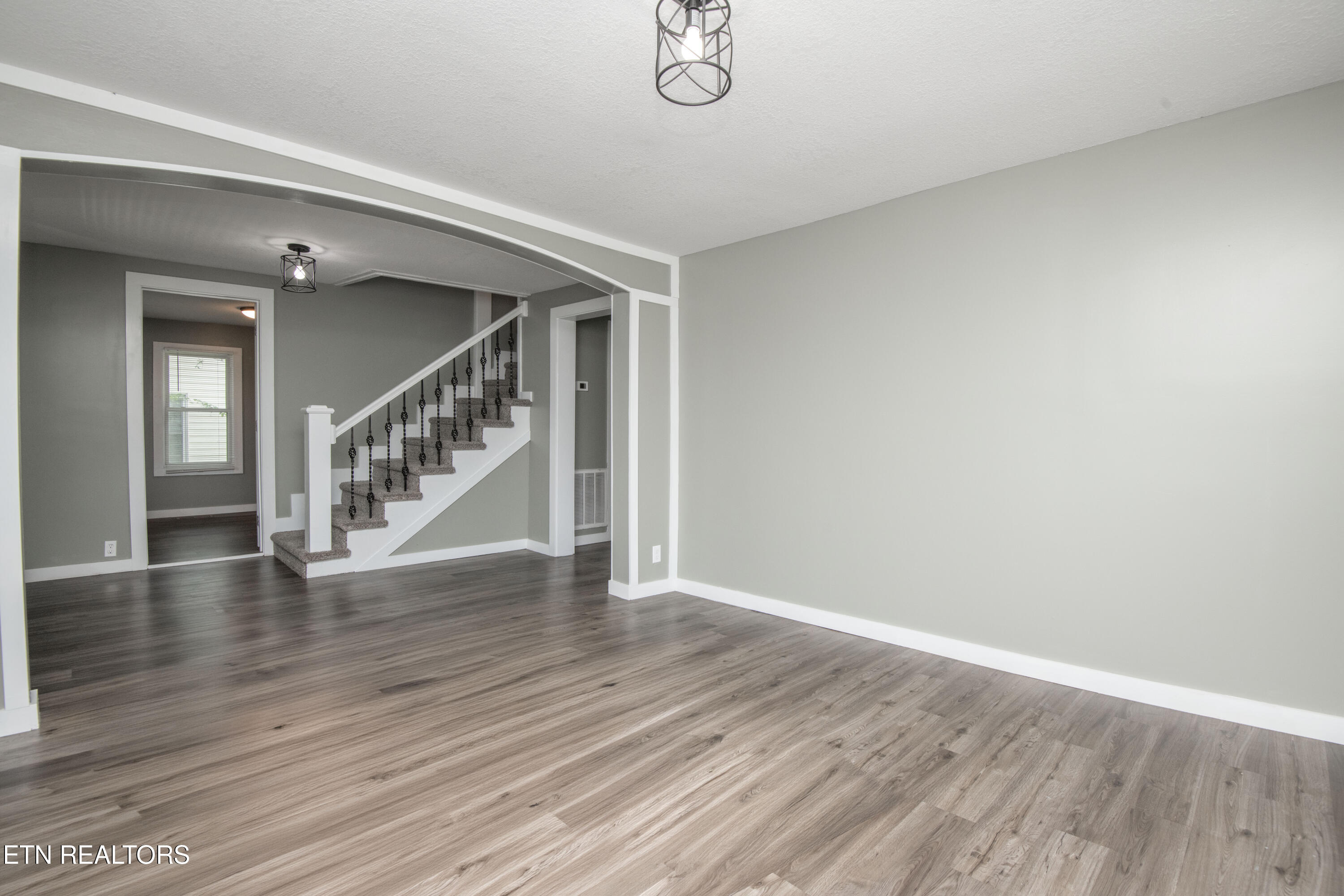 912 Medaris Street Clinton TN 37716