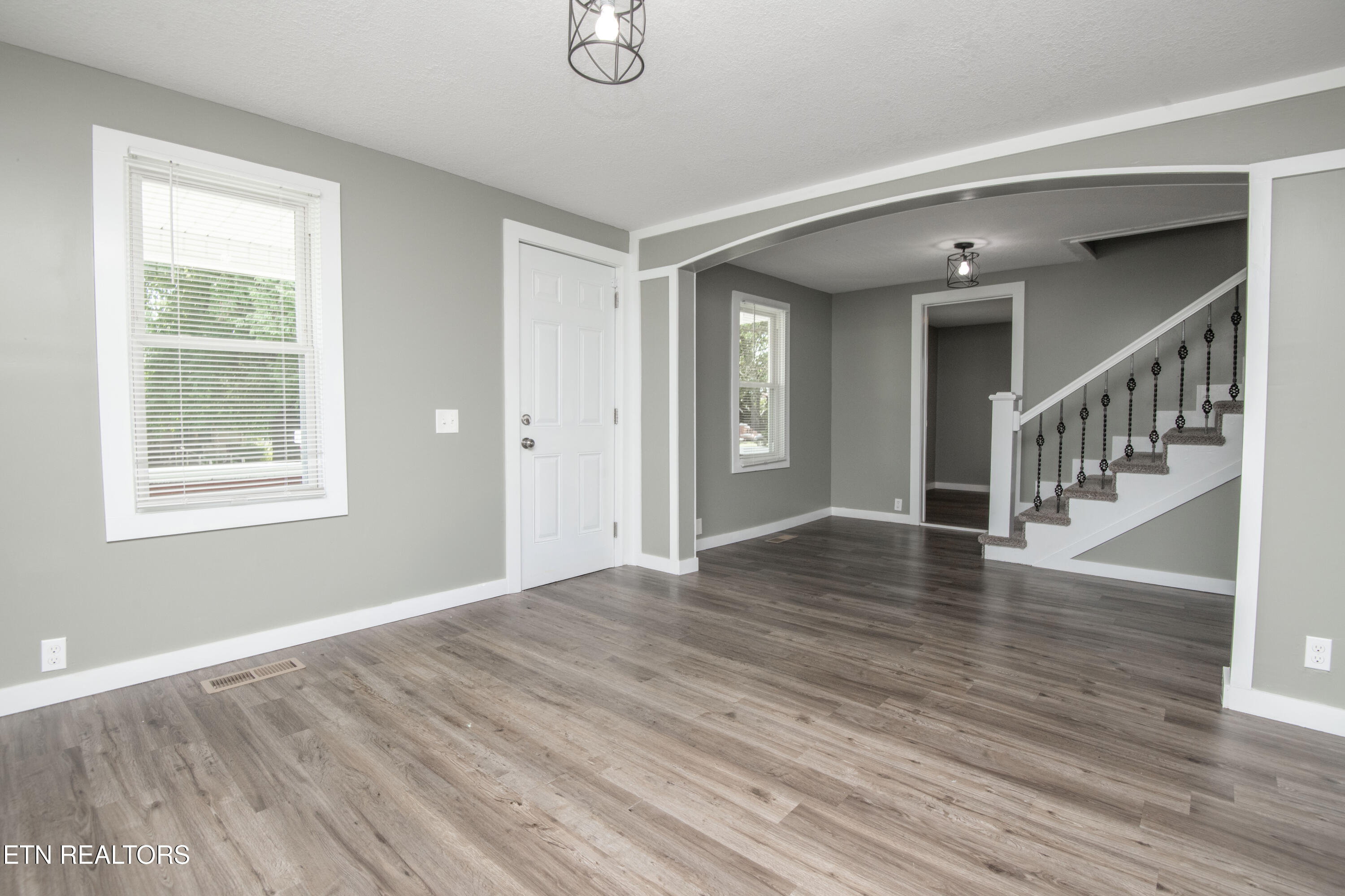 912 Medaris Street Clinton TN 37716