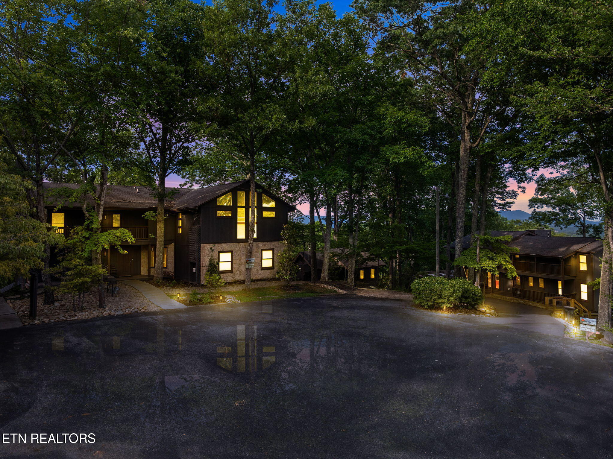 1120 Tanrac Trail Gatlinburg TN 37738