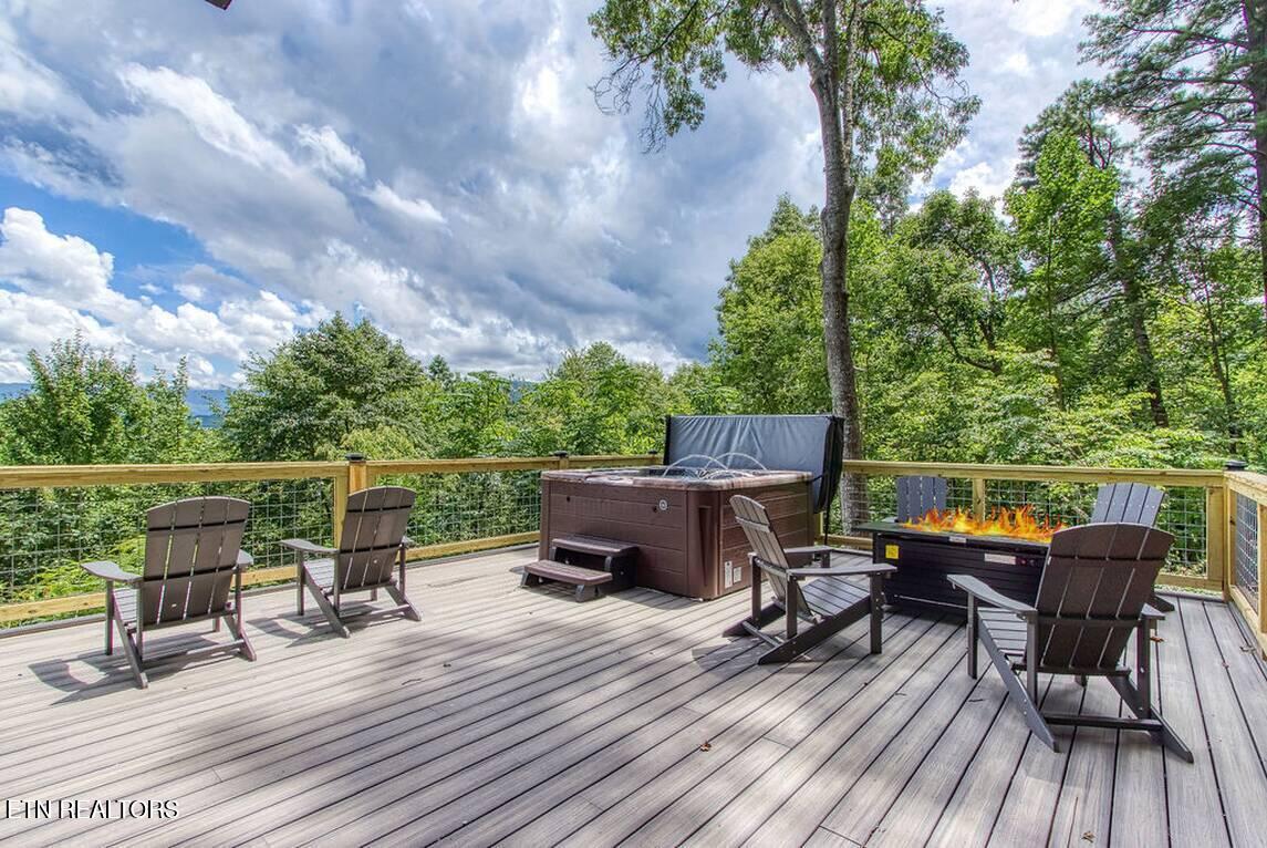 1120 Tanrac Trail Gatlinburg TN 37738