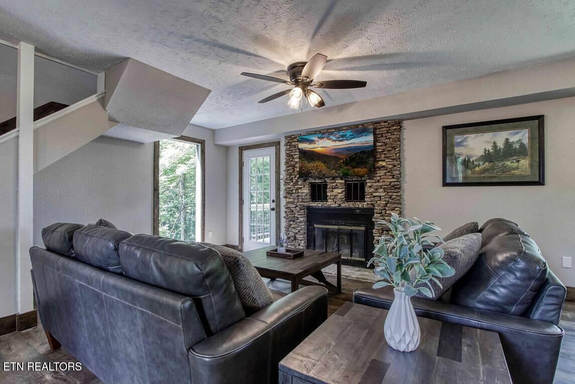 1120 Tanrac Trail Gatlinburg TN 37738