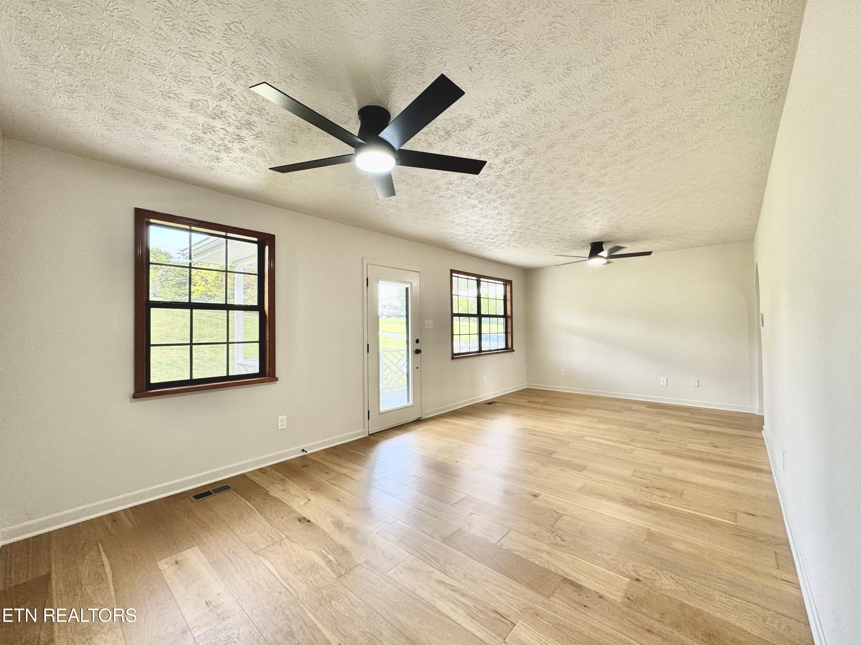 174 Hamil Road Friendsville TN 37737