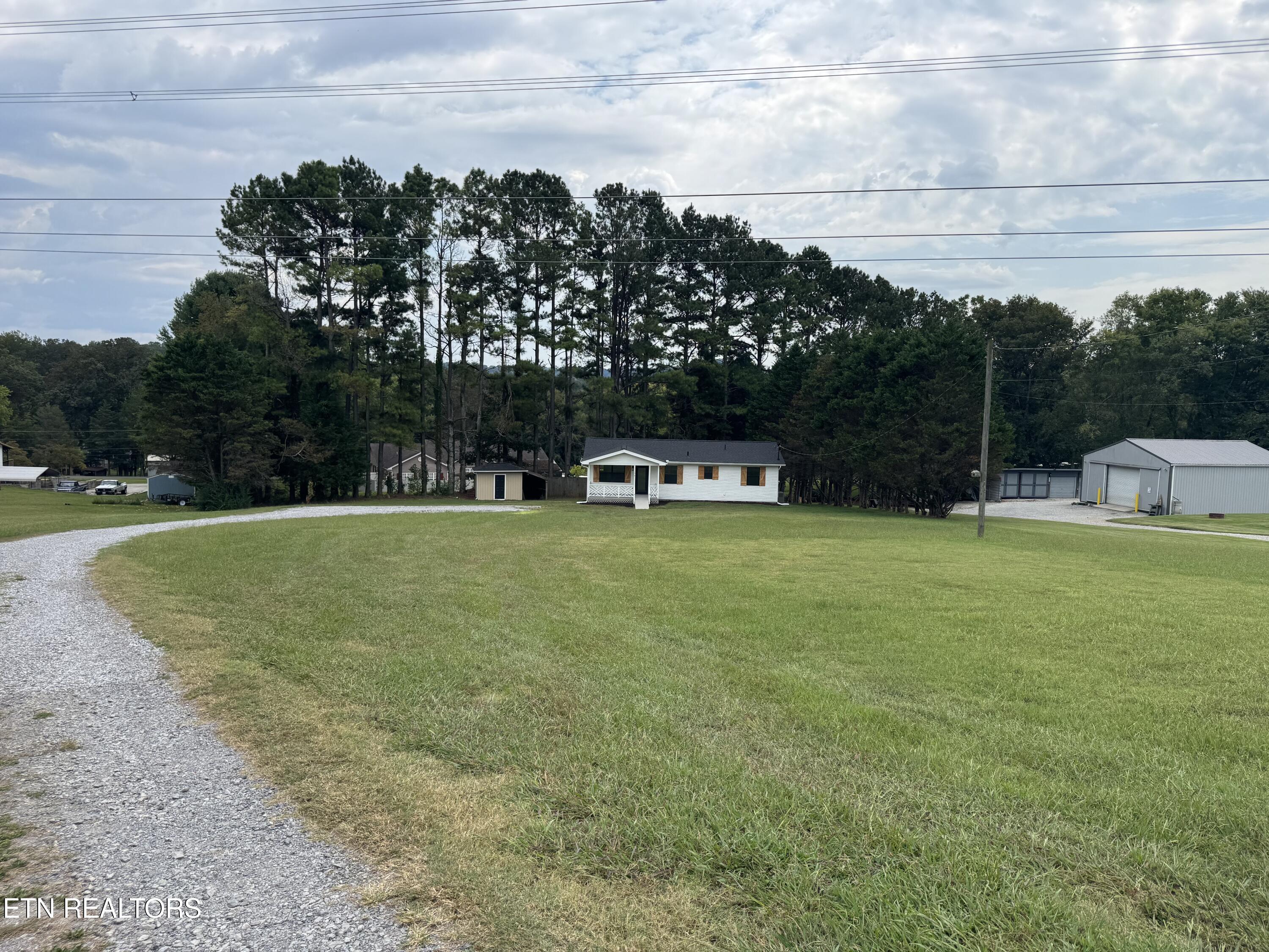 174 Hamil Road Friendsville TN 37737