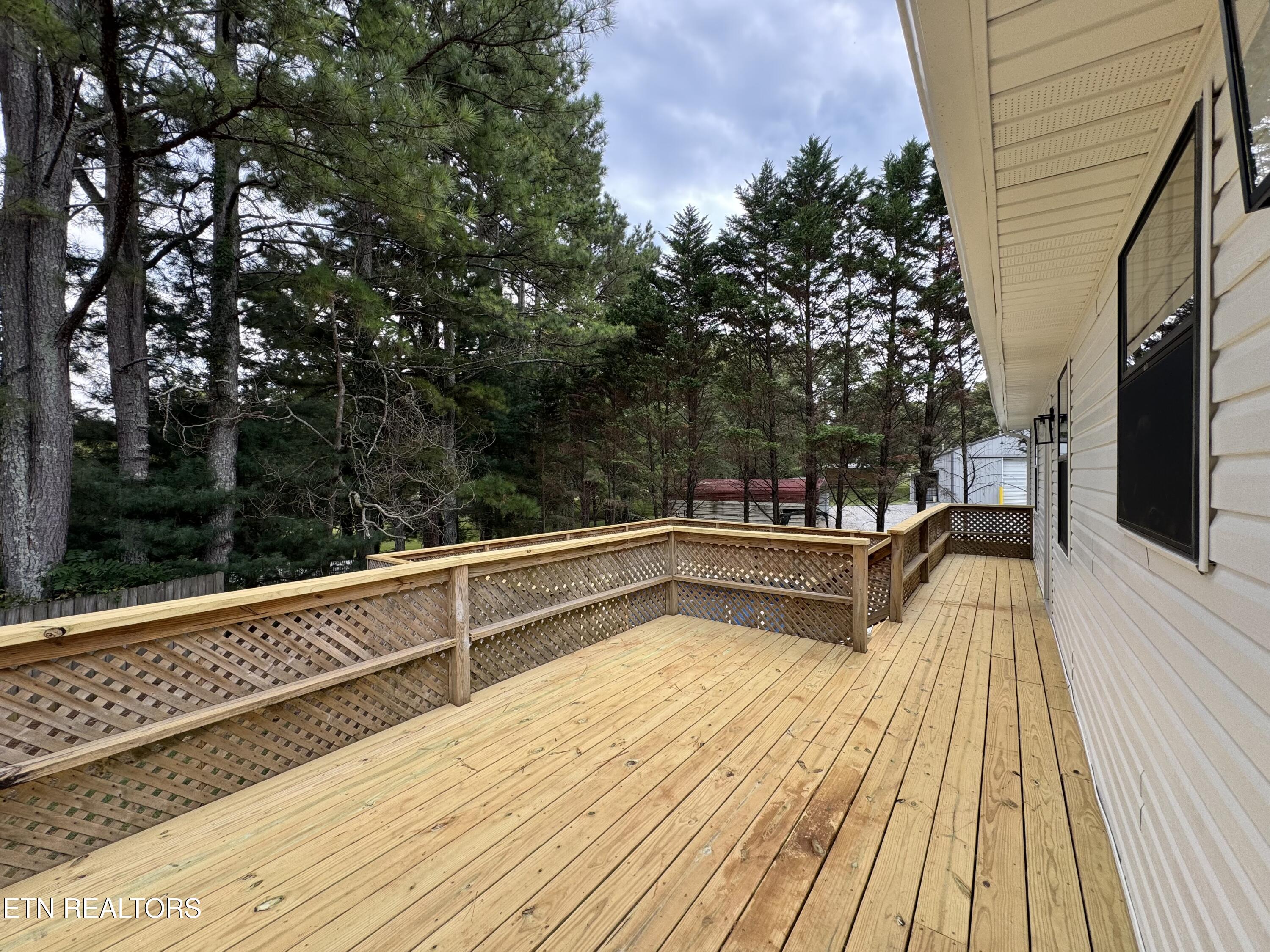 174 Hamil Road Friendsville TN 37737