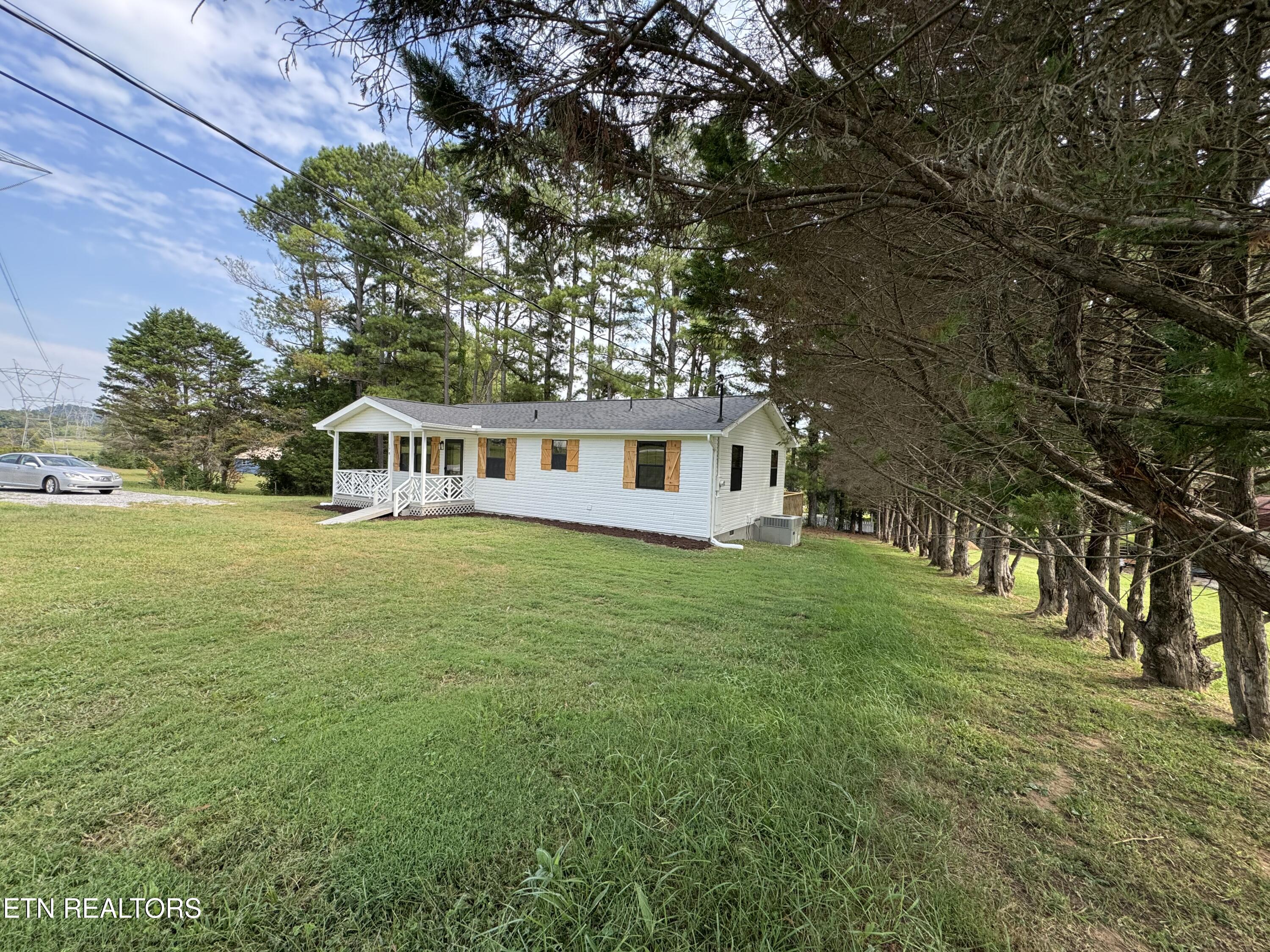174 Hamil Road Friendsville TN 37737