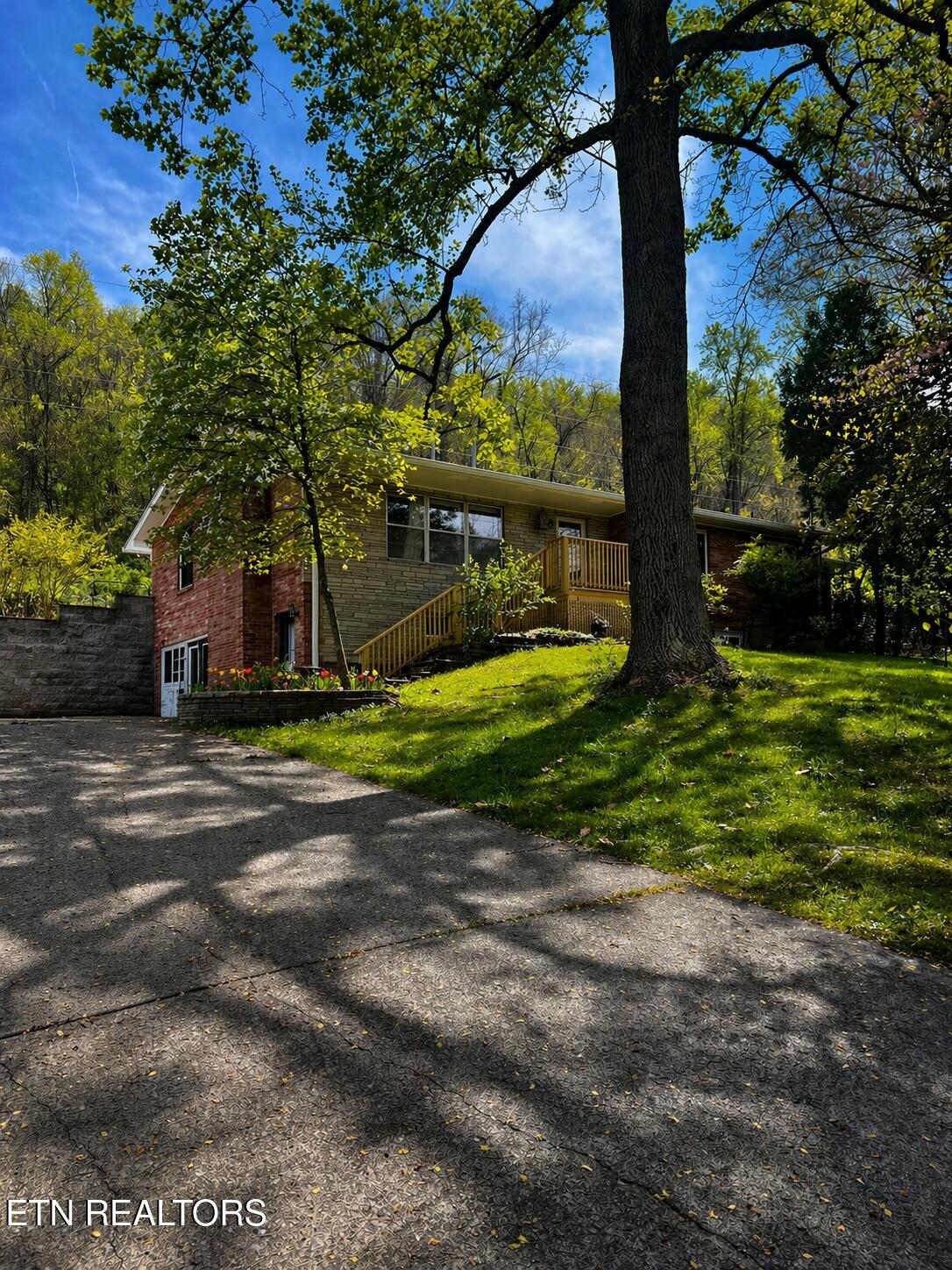 4220 Spar Drive Knoxville TN 37918