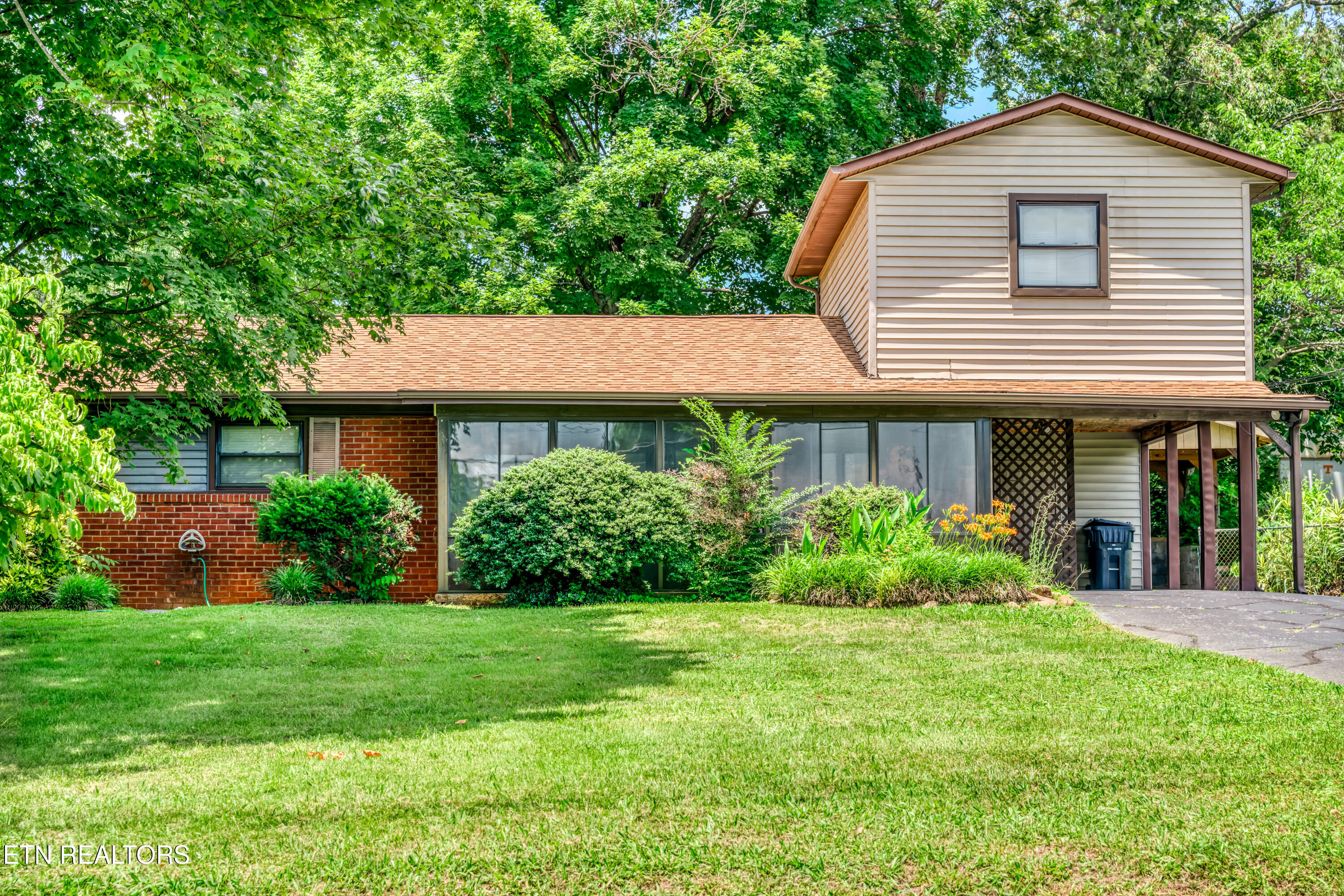 3107 Myrtlewood Drive Knoxville TN 37921