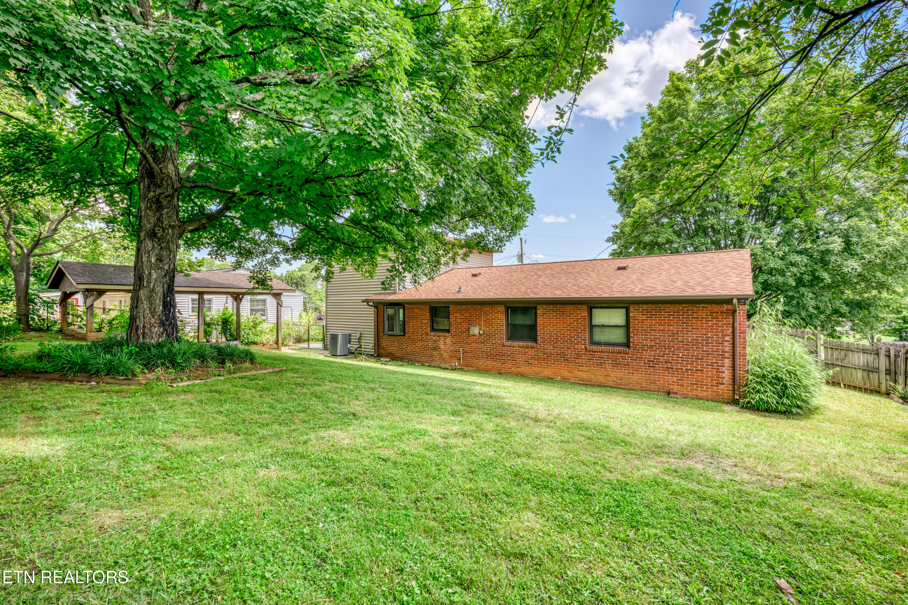 3107 Myrtlewood Drive Knoxville TN 37921