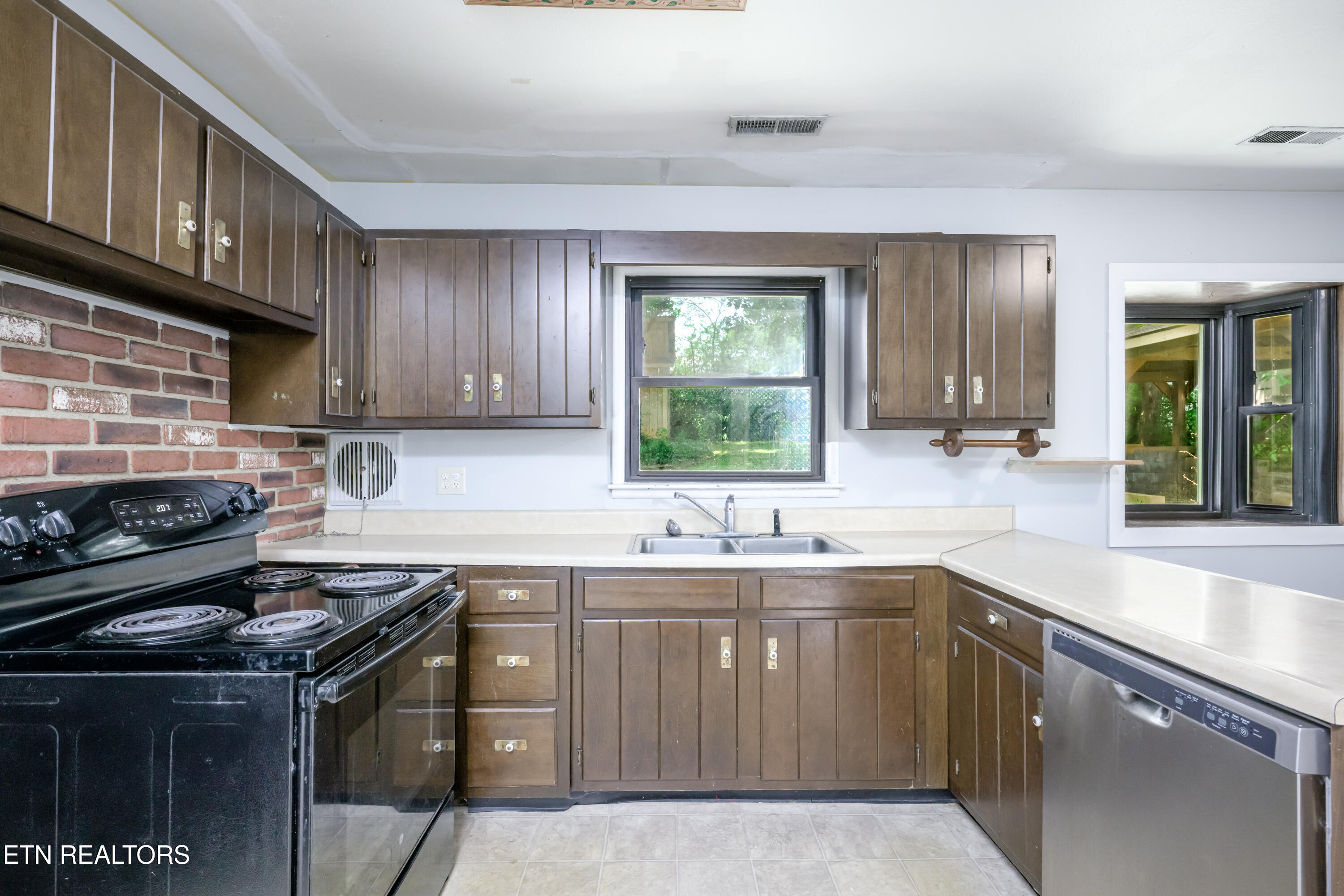 3107 Myrtlewood Drive Knoxville TN 37921