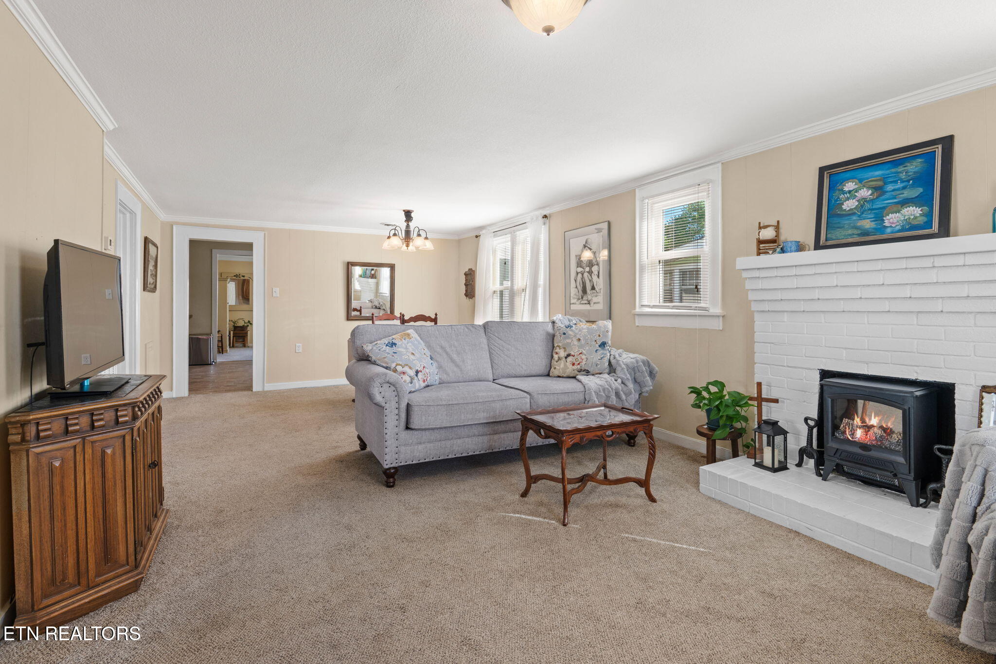 902 Fowler Street Clinton TN 37716