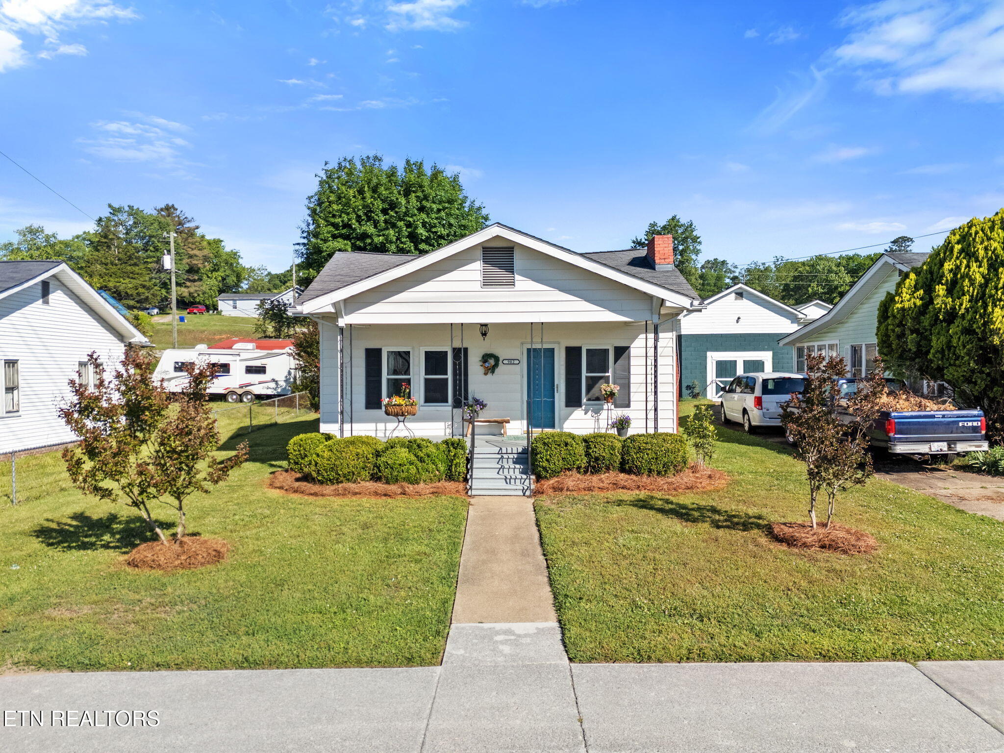 902 Fowler Street Clinton TN 37716