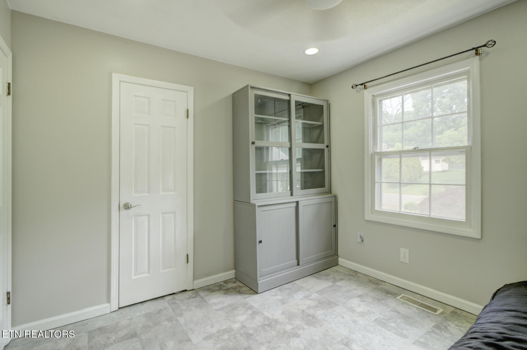 5801 Outer Drive Knoxville TN 37921