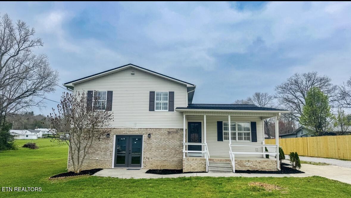 724 W 3rd Avenue Oneida TN 37841
