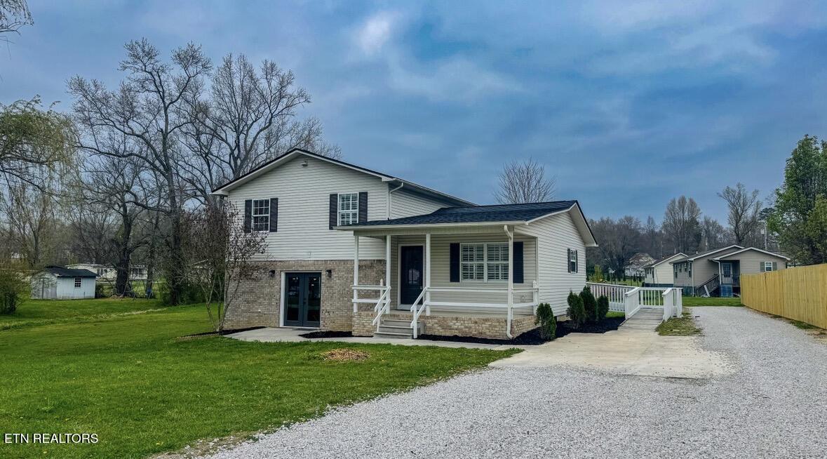 724 W 3rd Avenue Oneida TN 37841
