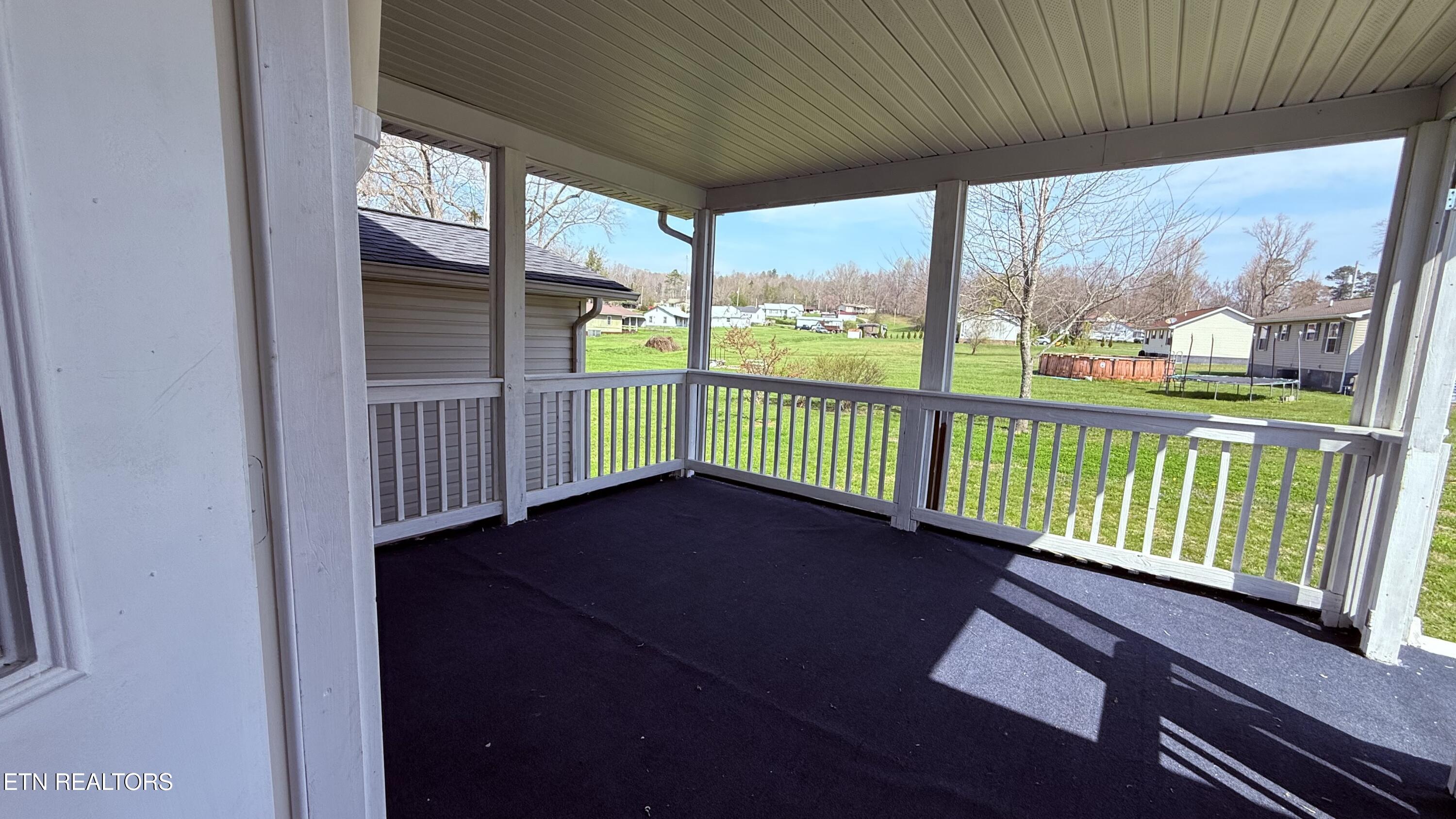 724 W 3rd Avenue Oneida TN 37841