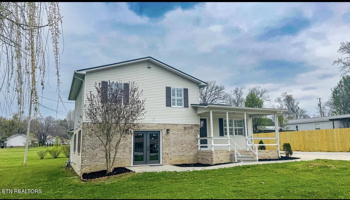 724 W 3rd Avenue Oneida TN 37841