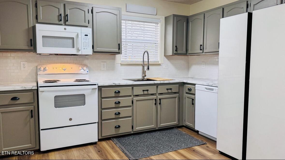 724 W 3rd Avenue Oneida TN 37841