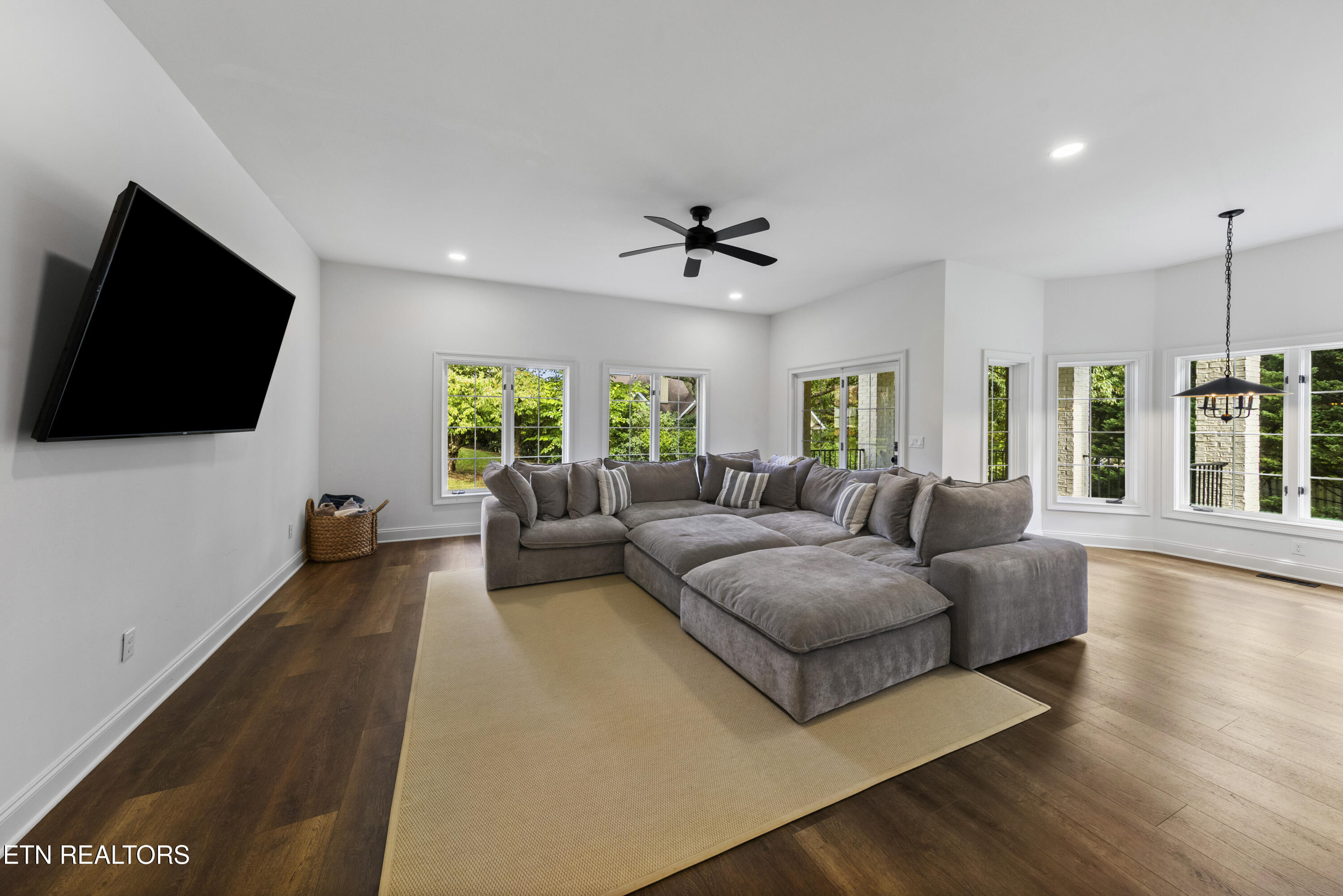 1906 Heron Cove Drive Knoxville TN 37922